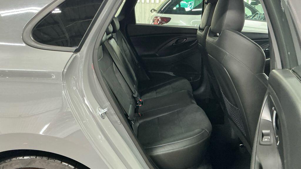 Hyundai i30 - Image 8
