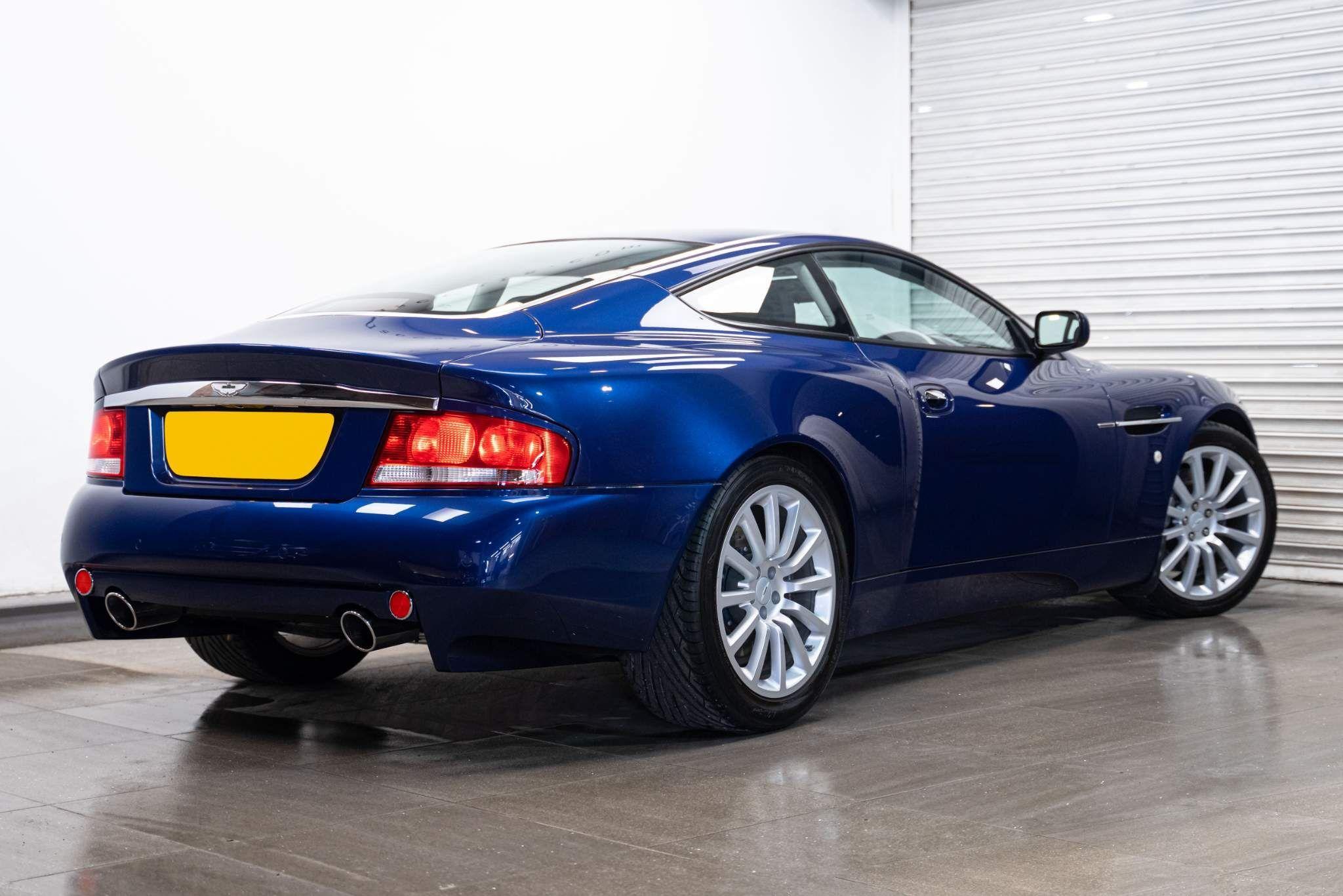 Aston Martin Vanquish - Image 2