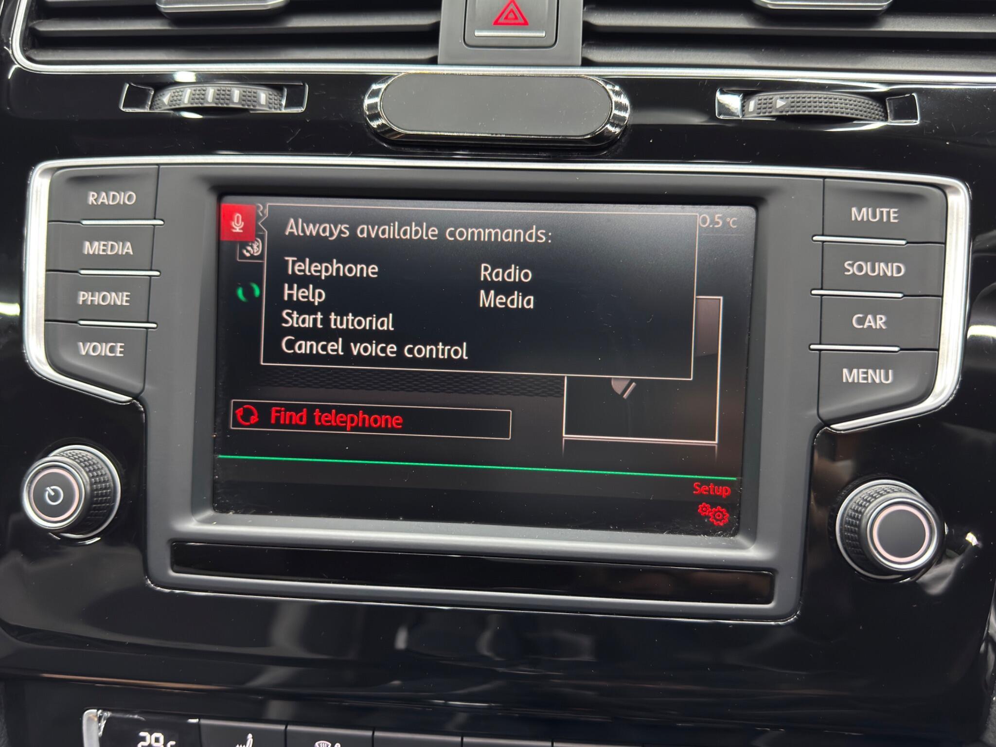 Volkswagen Golf - Image 33