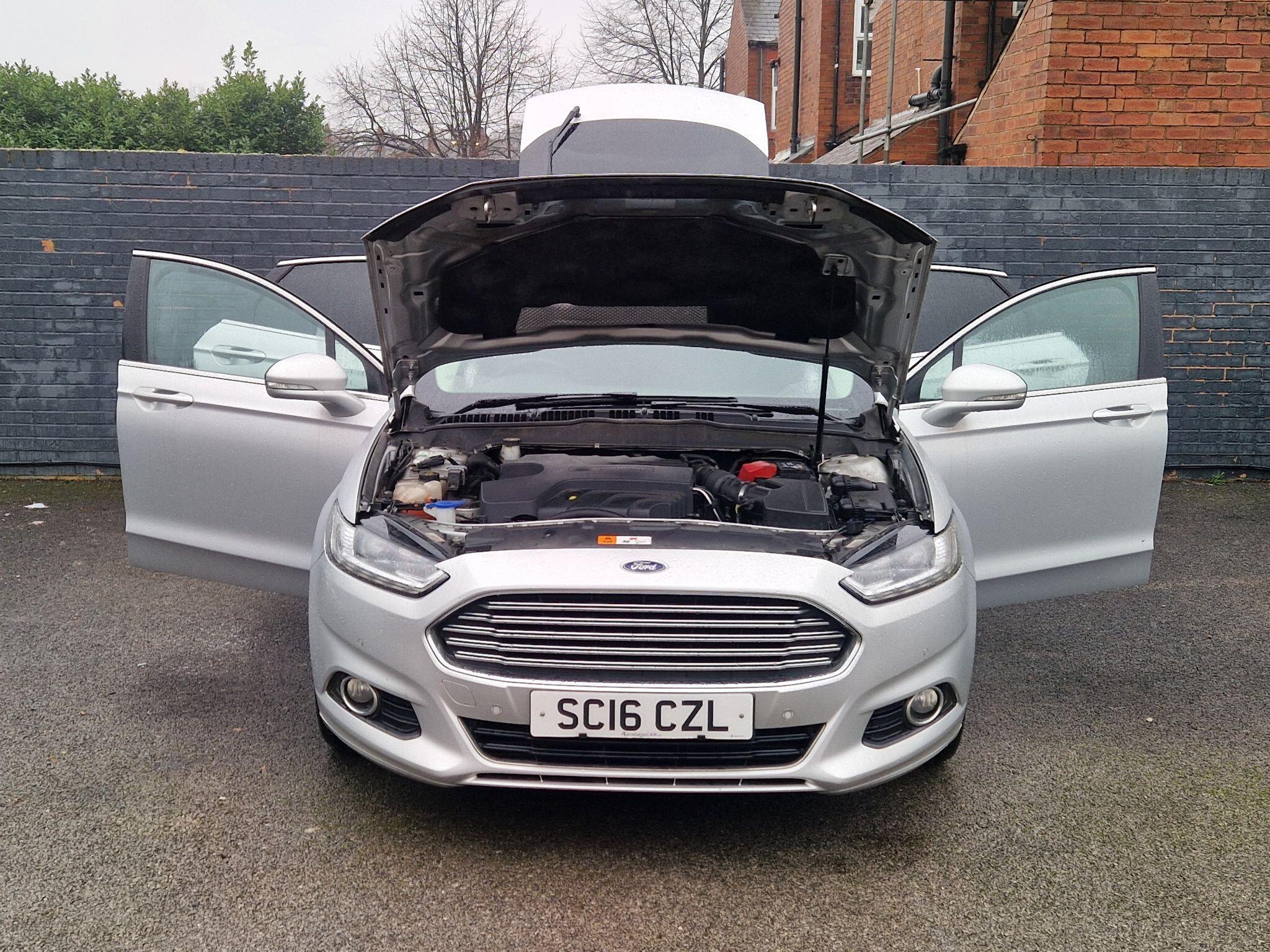 Ford Mondeo - Image 12