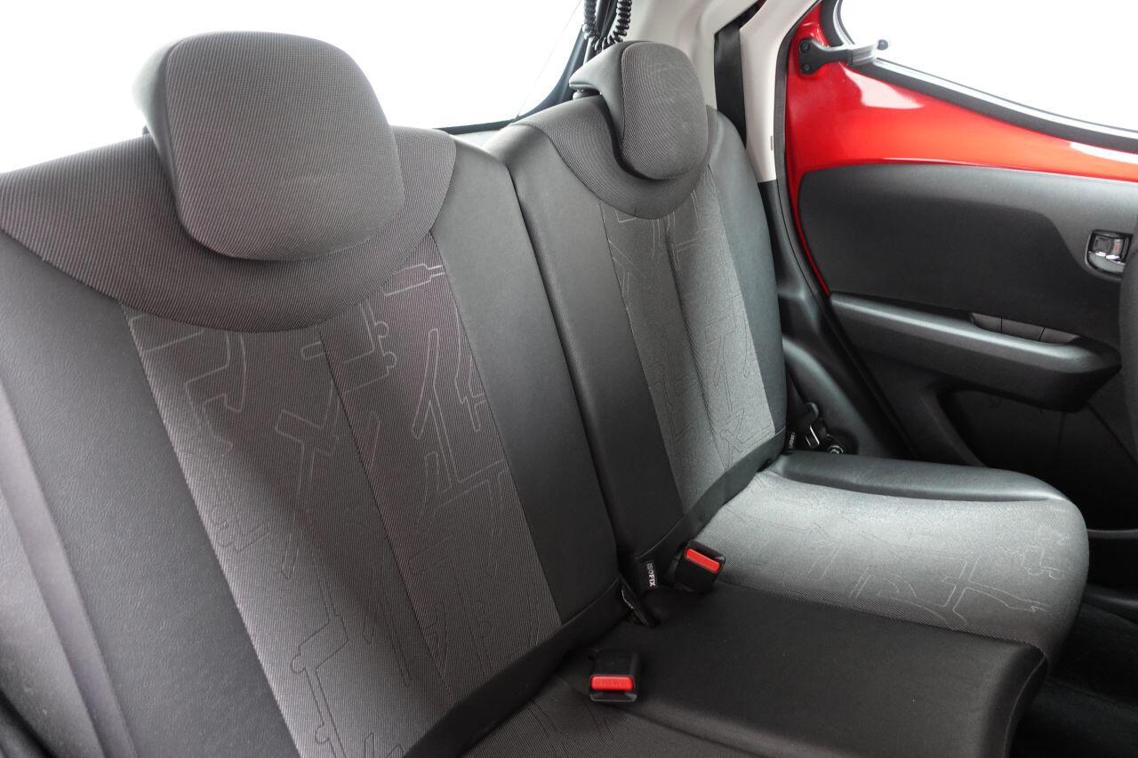Toyota Aygo - Image 18
