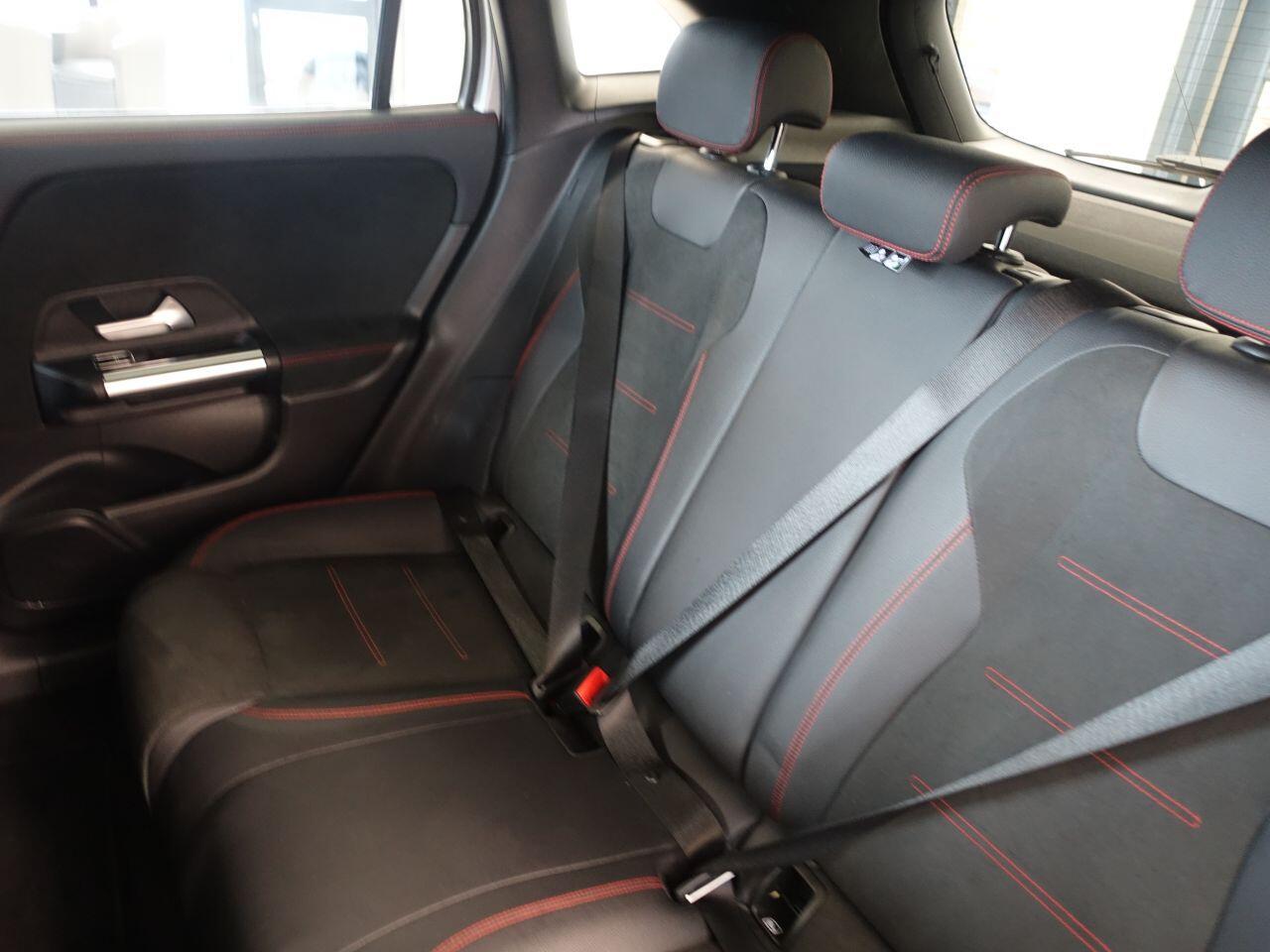 Mercedes-benz GLA - Image 42