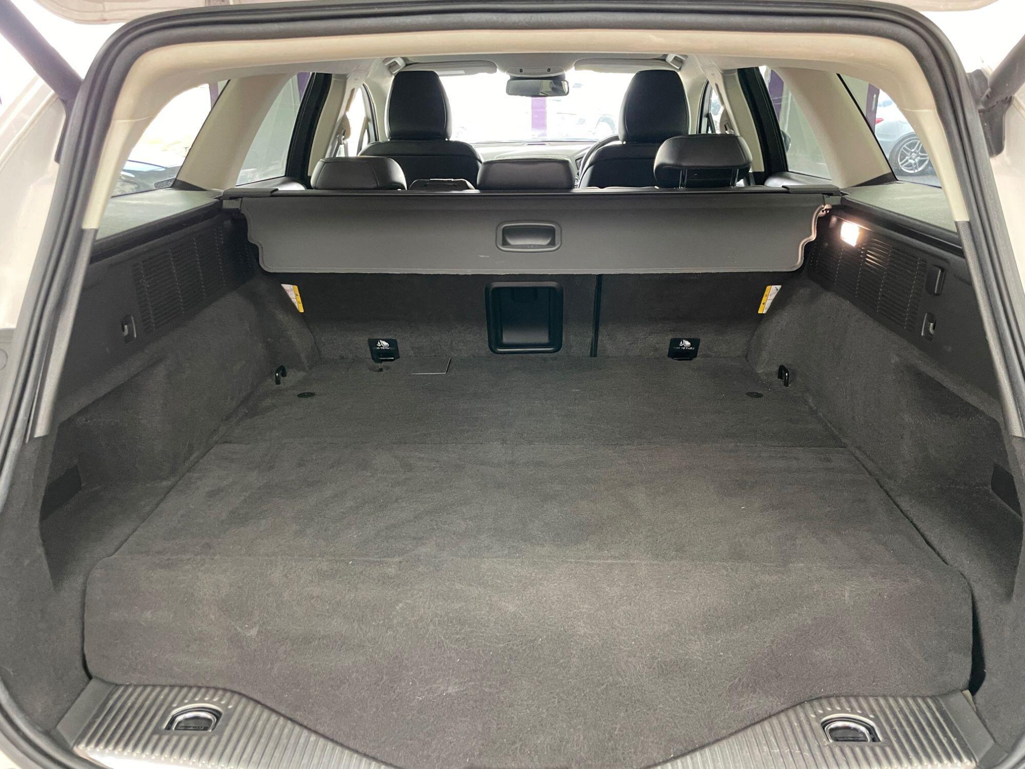 Ford Mondeo - Image 17