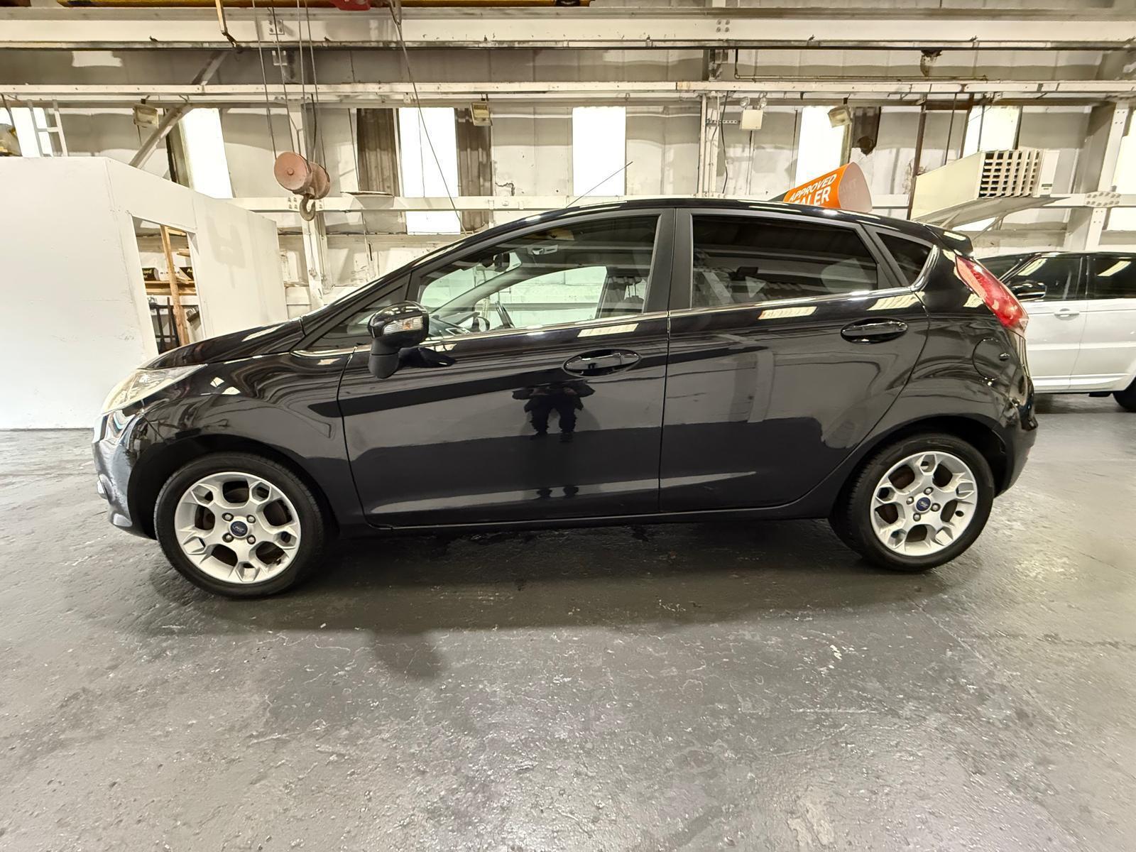 Ford Fiesta - Image 12