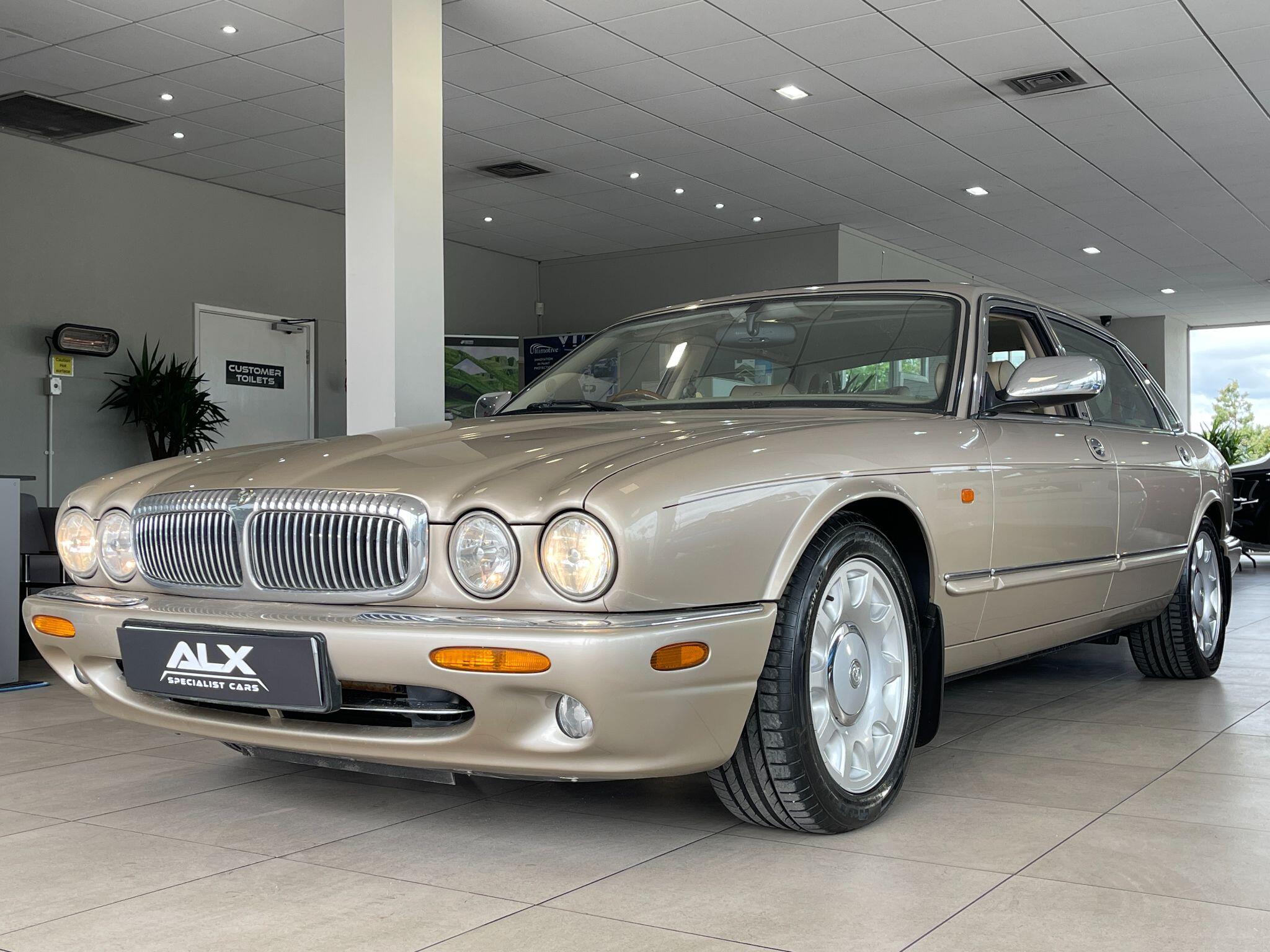Daimler Super V8 - Image 5