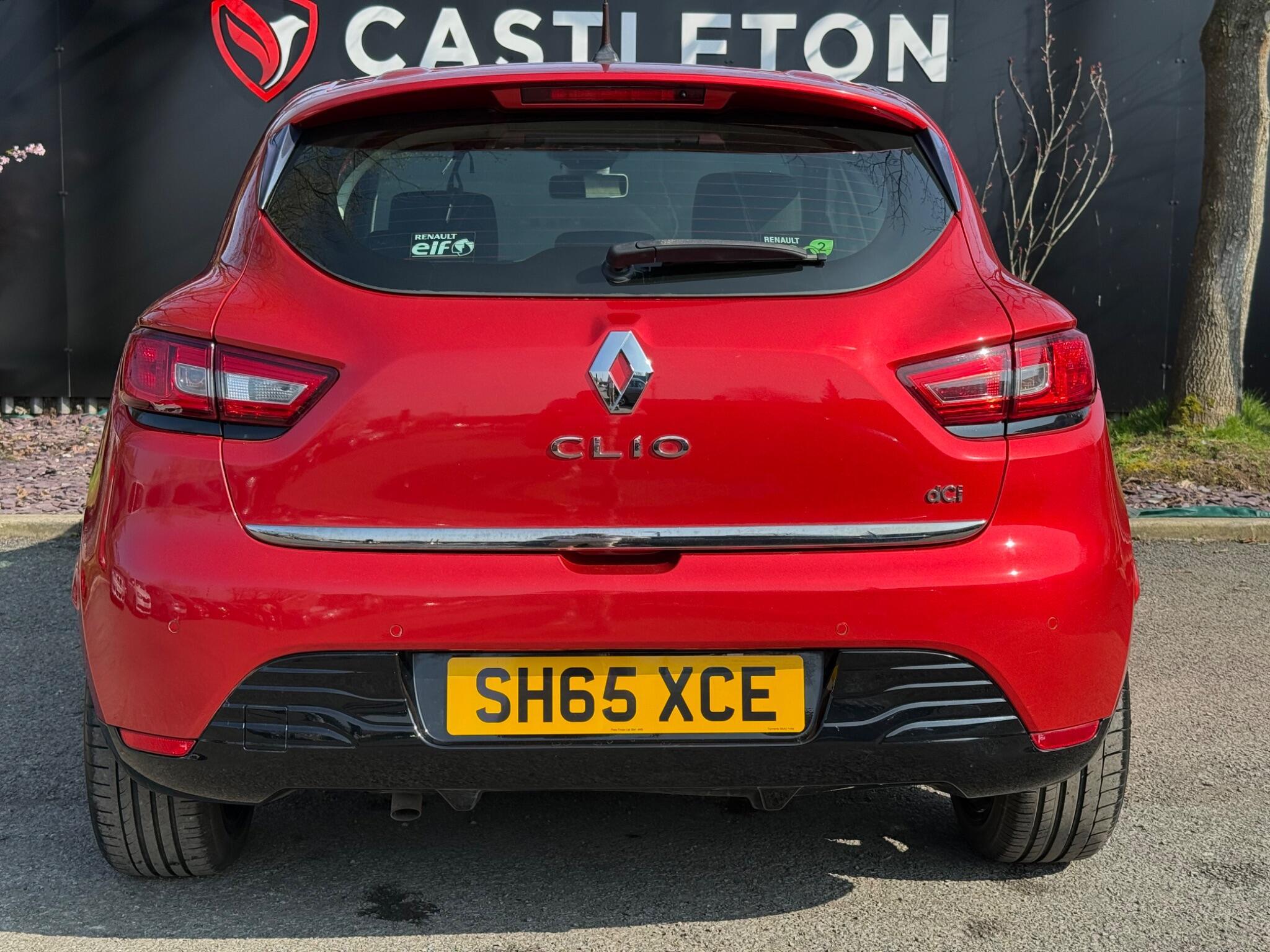 Renault Clio - Image 10