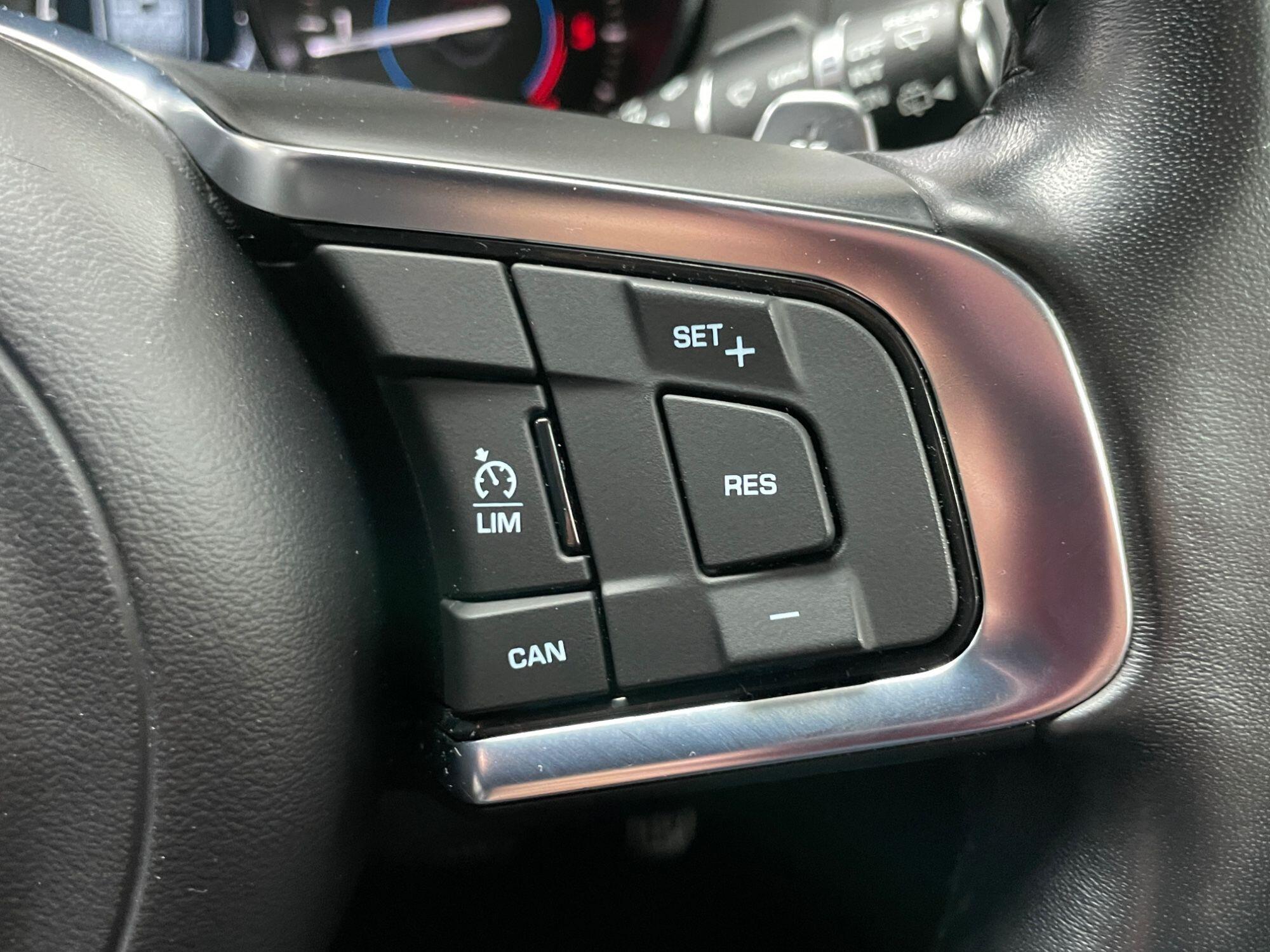 Jaguar F-Pace - Image 37