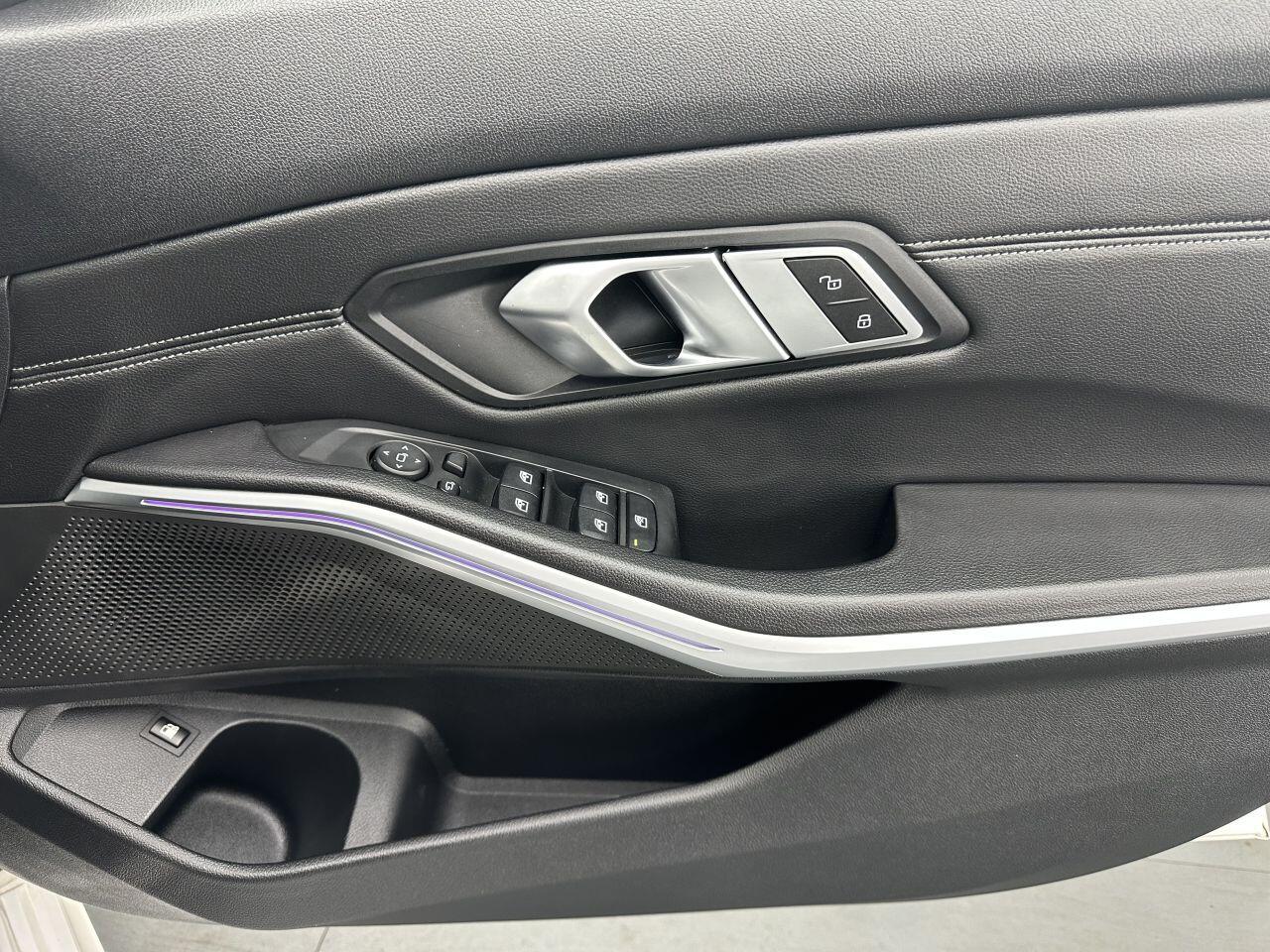 BMW 3 Series - Image 17