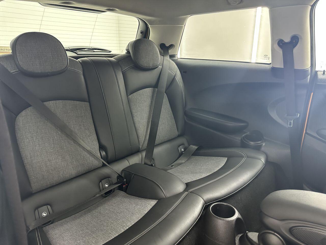 MINI Hatch - Image 24