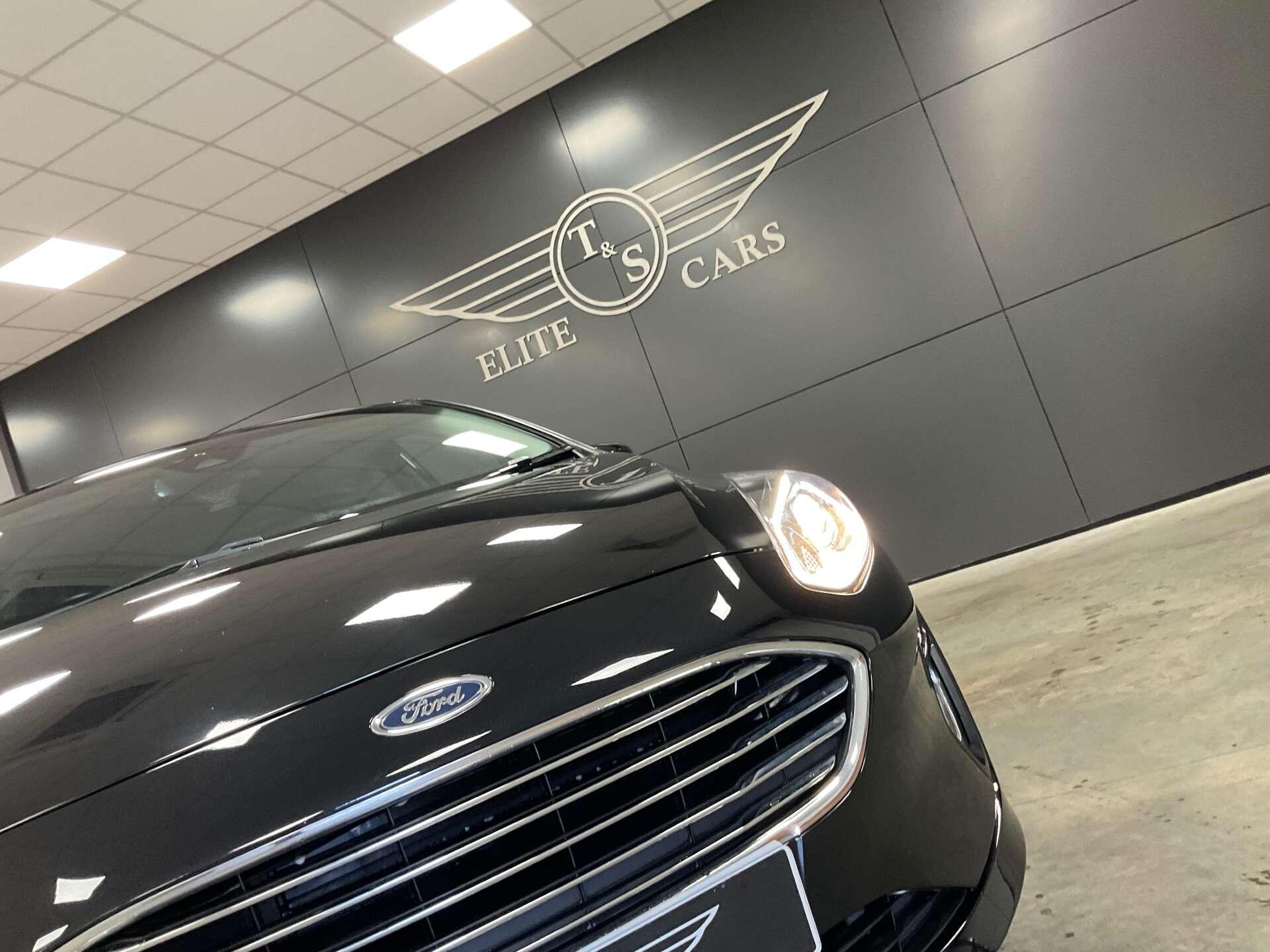 Ford Fiesta - Image 19