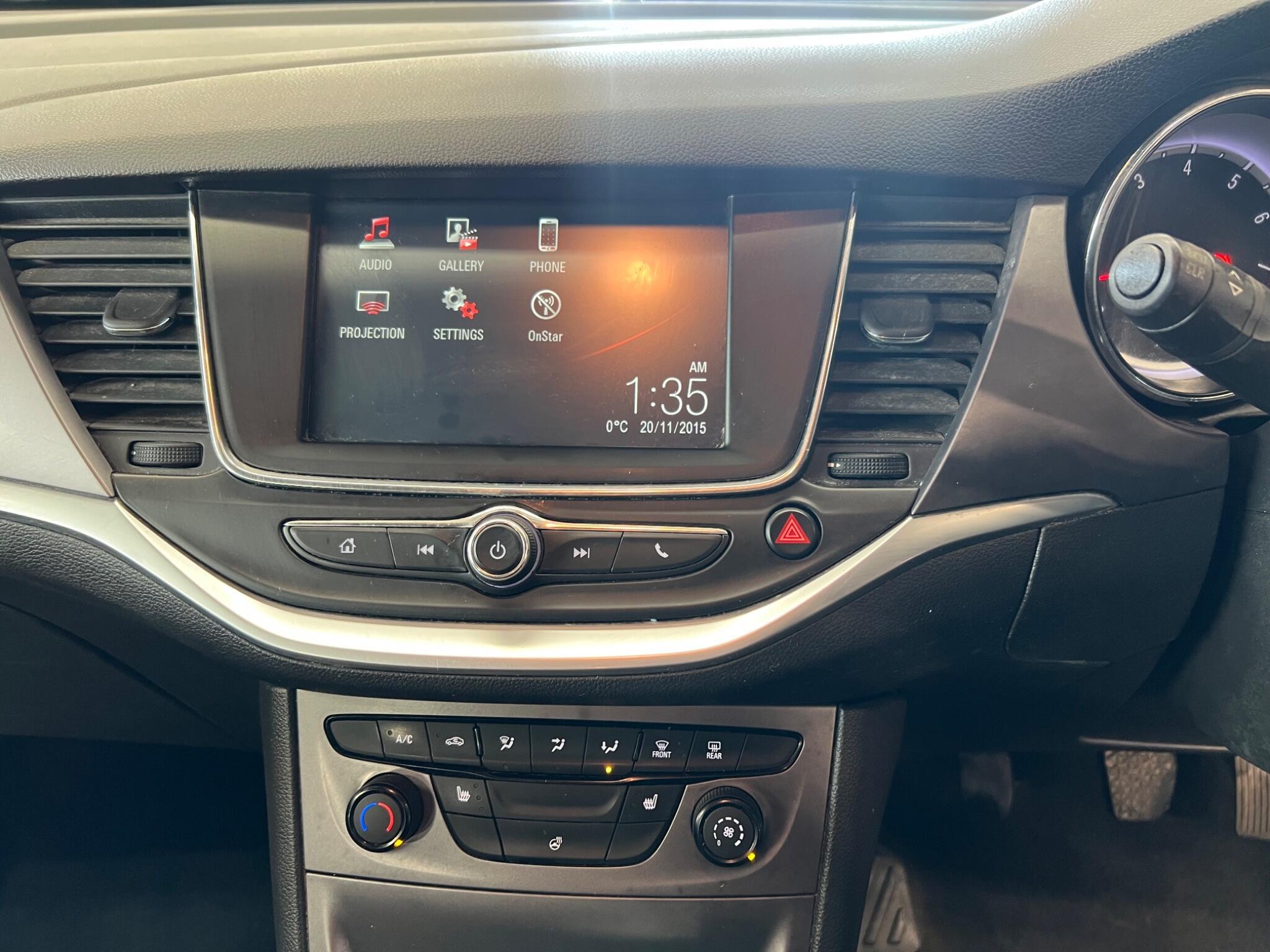 Vauxhall Astra - Image 20