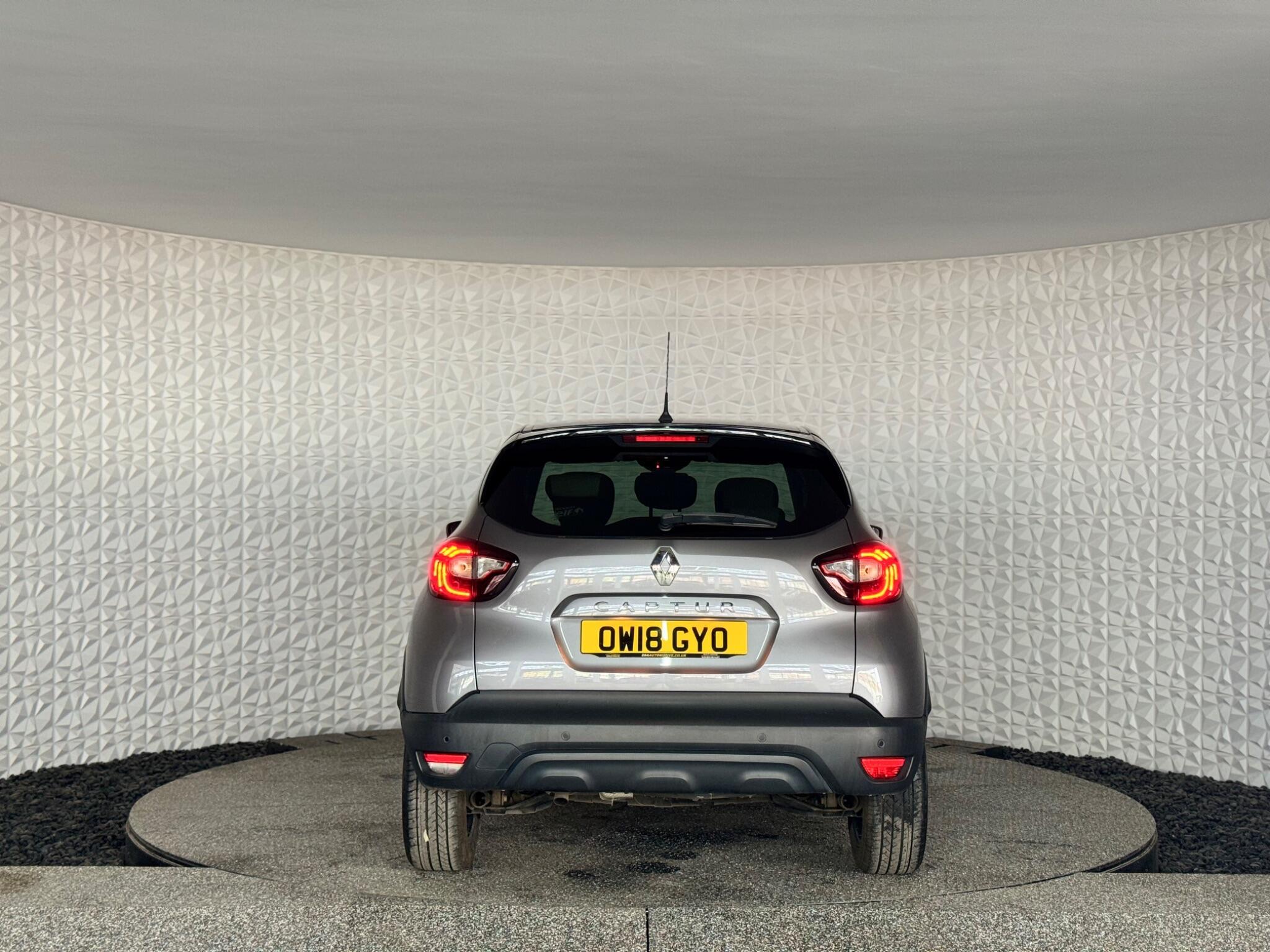 Renault Captur - Image 12