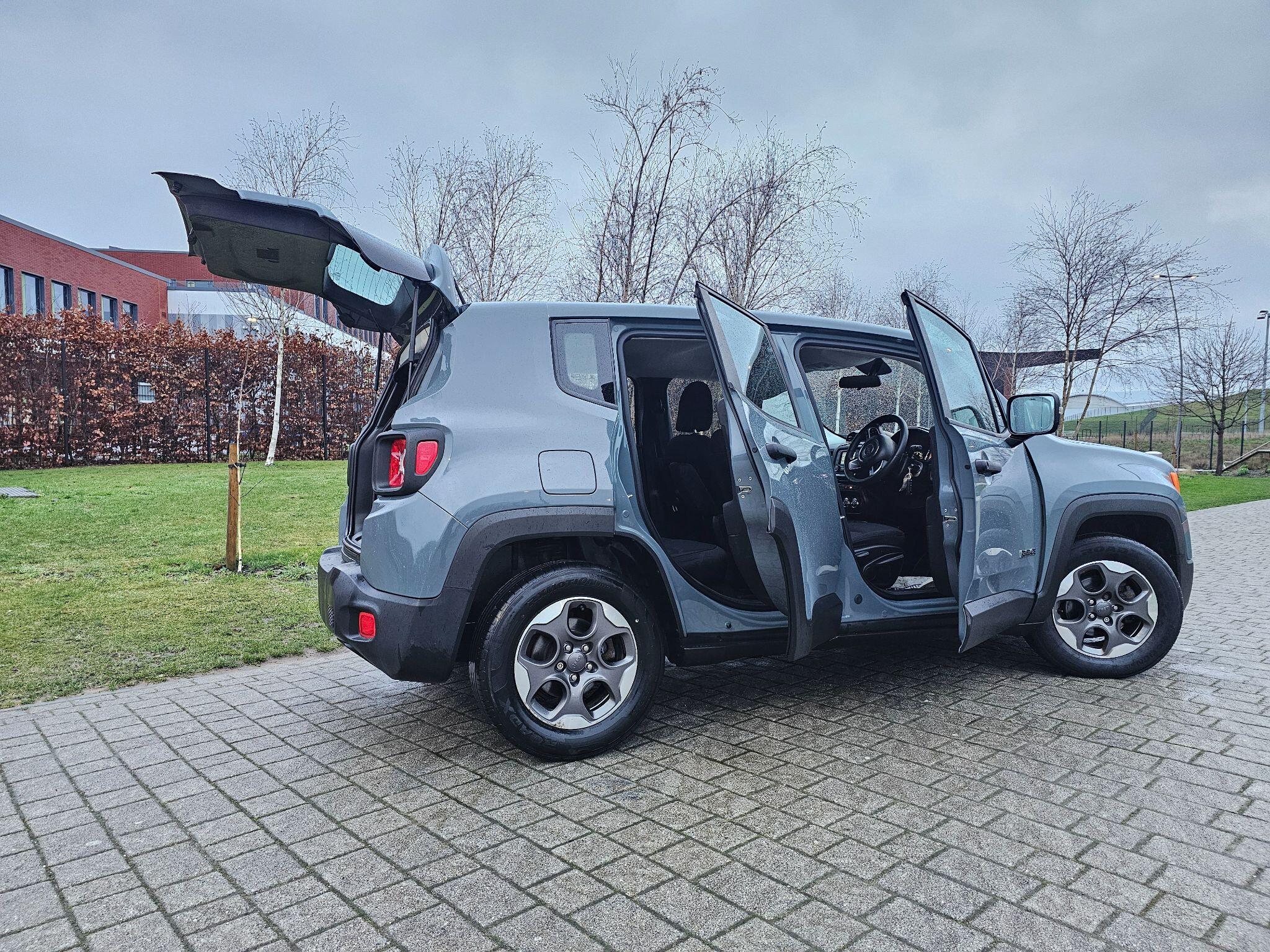 Jeep Renegade - Image 2
