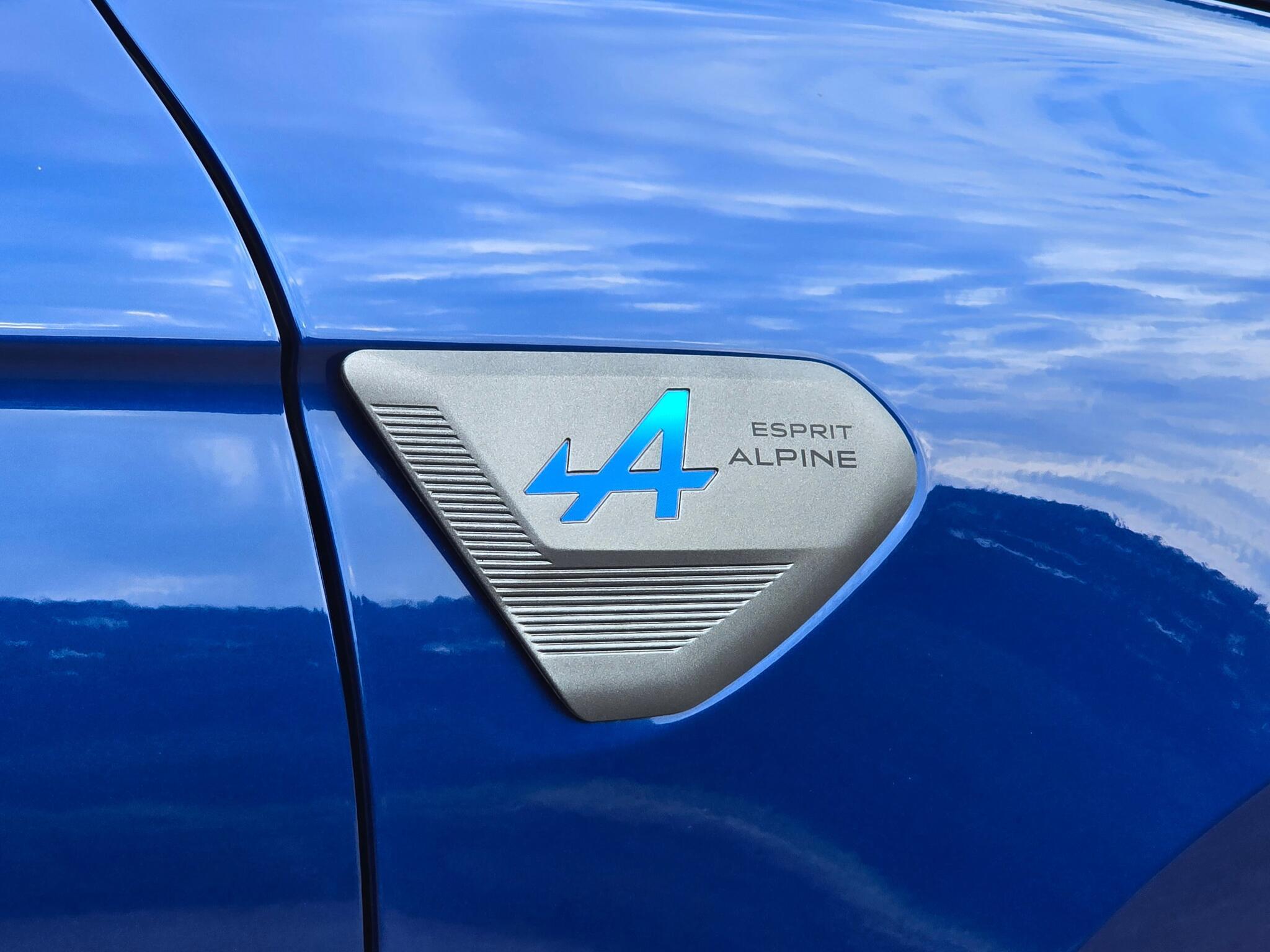 Renault Clio - Image 16