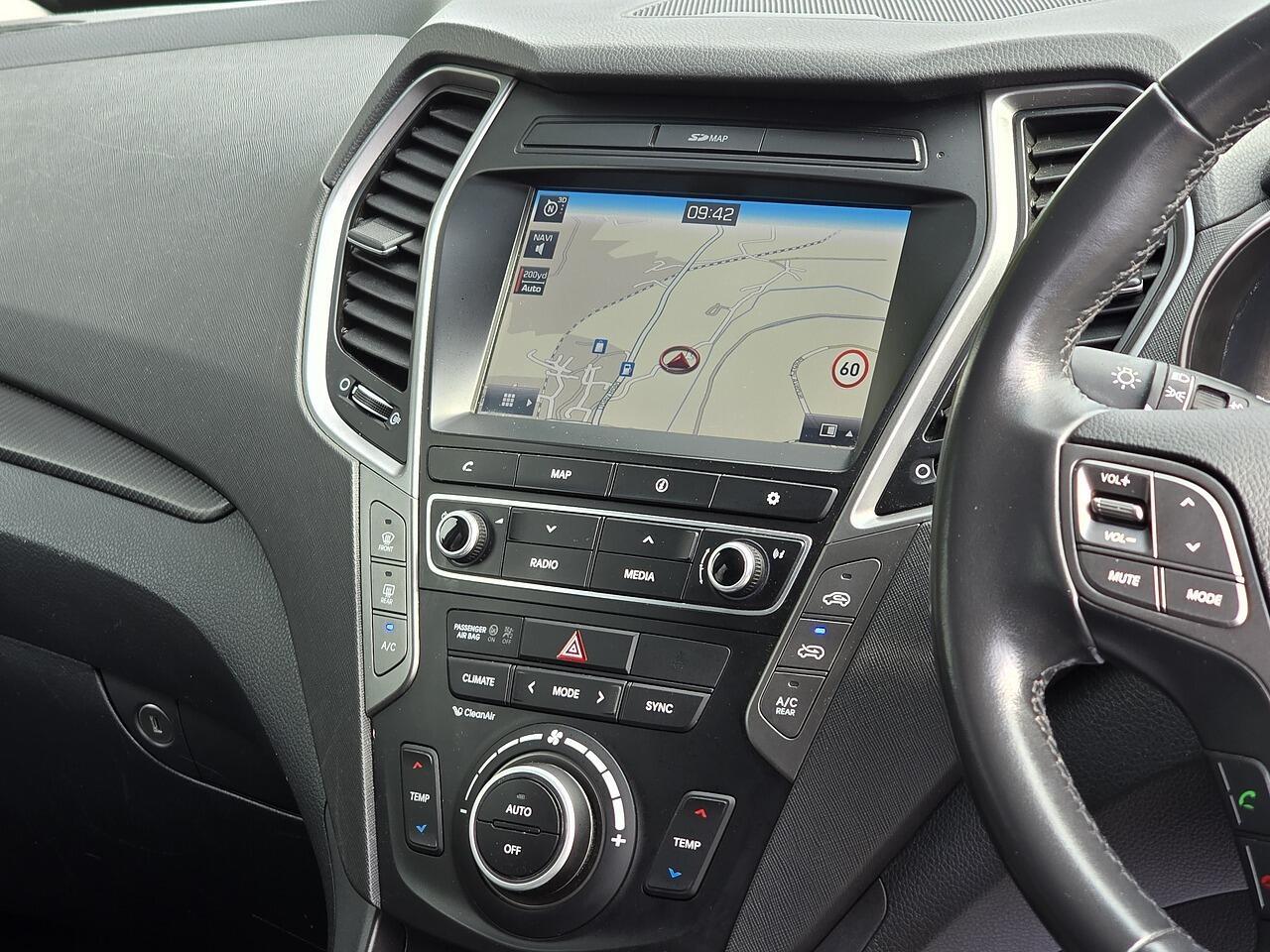 Hyundai Santa Fe - Image 19