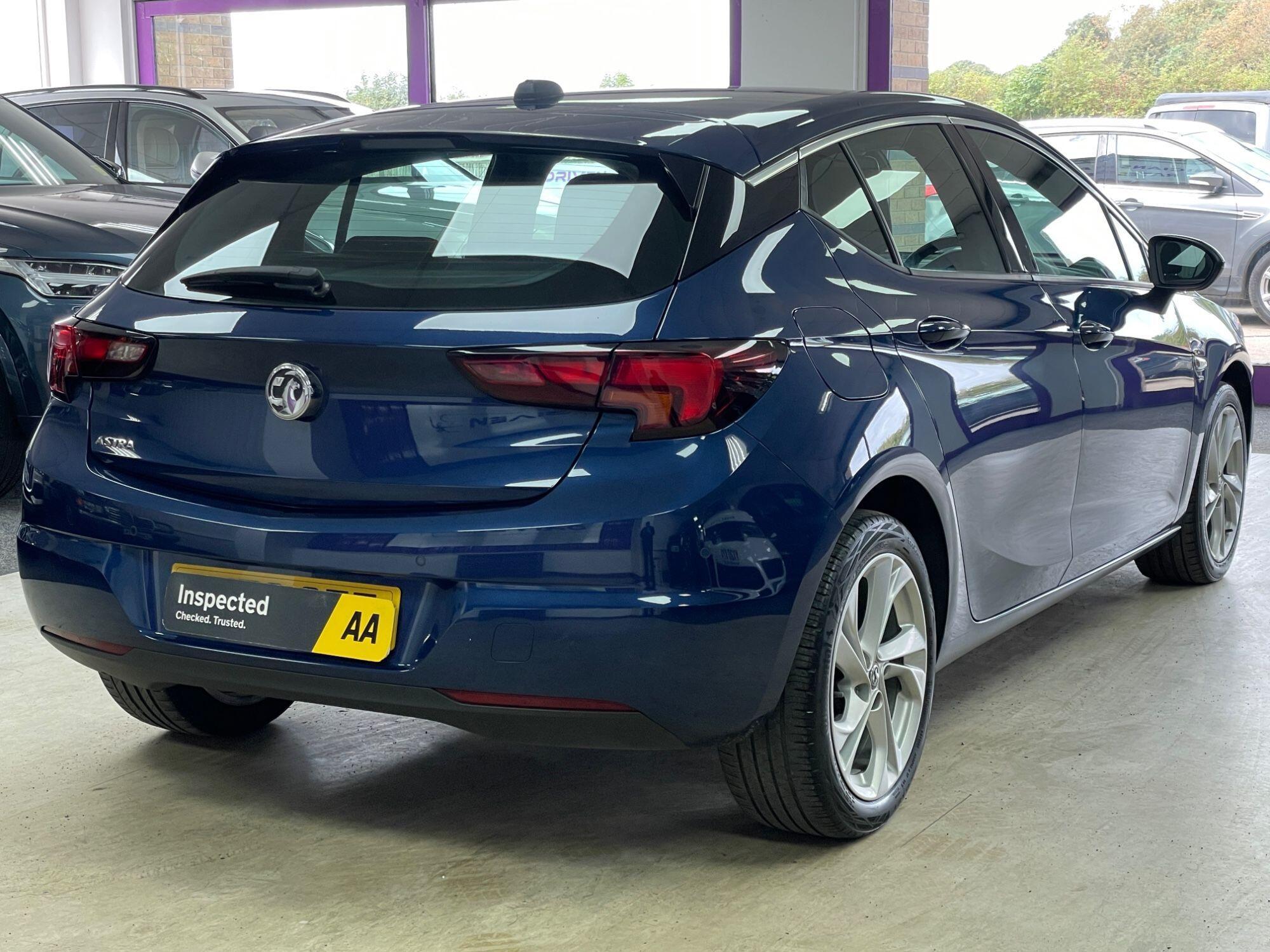 Vauxhall Astra - Image 10