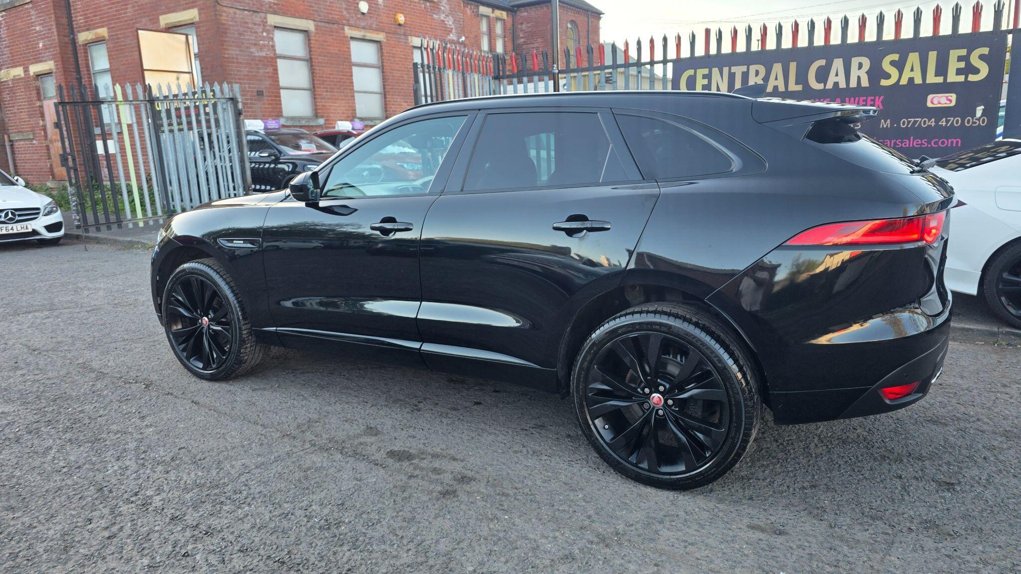 Jaguar F-Pace - Image 14