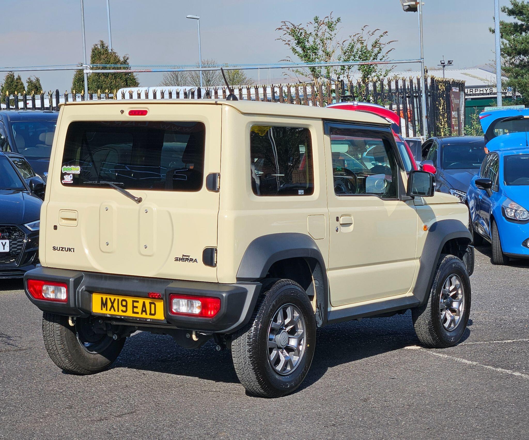 Suzuki Jimny - Image 9