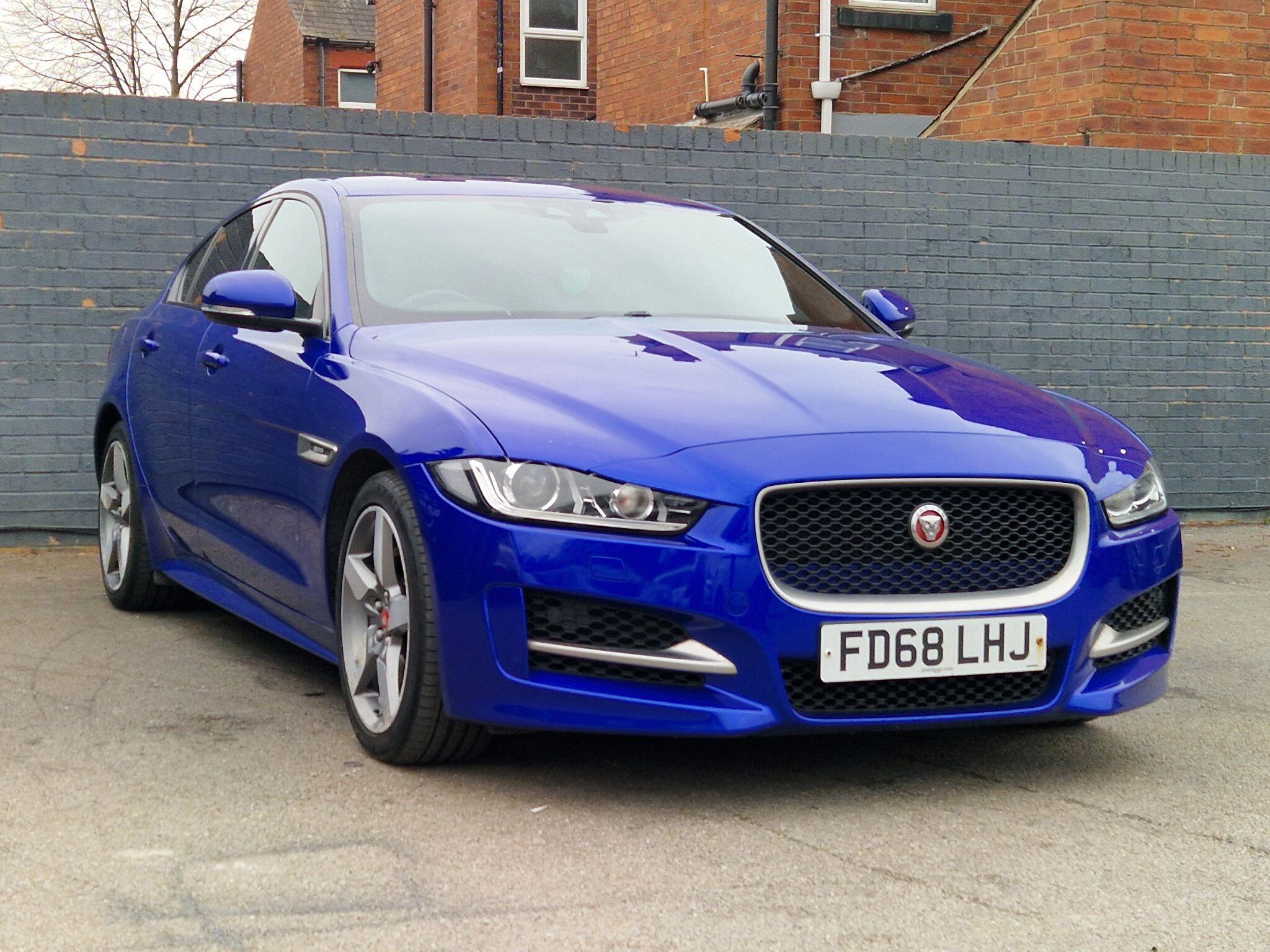 Jaguar XE - Image 3