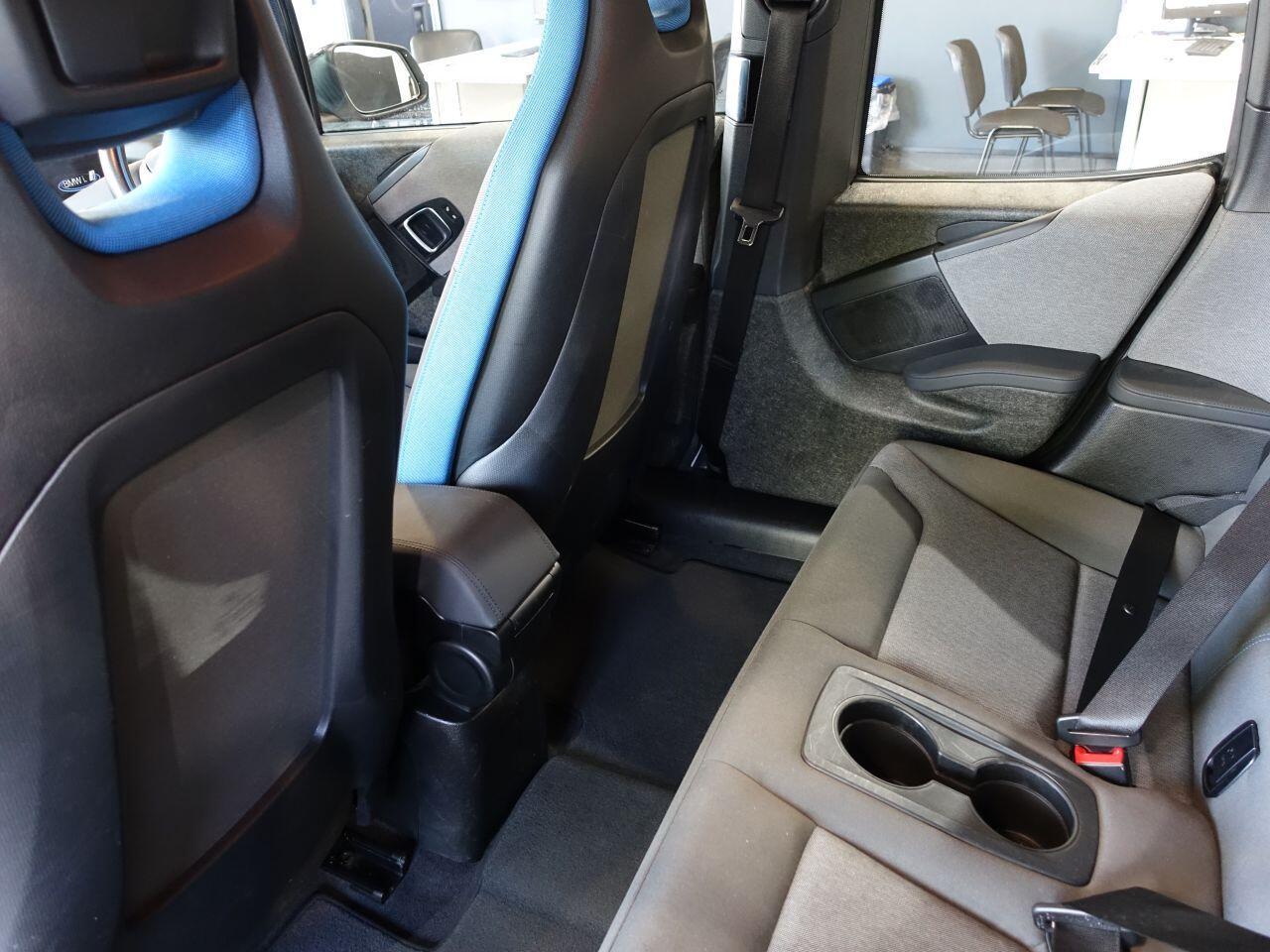 BMW i3 - Image 16