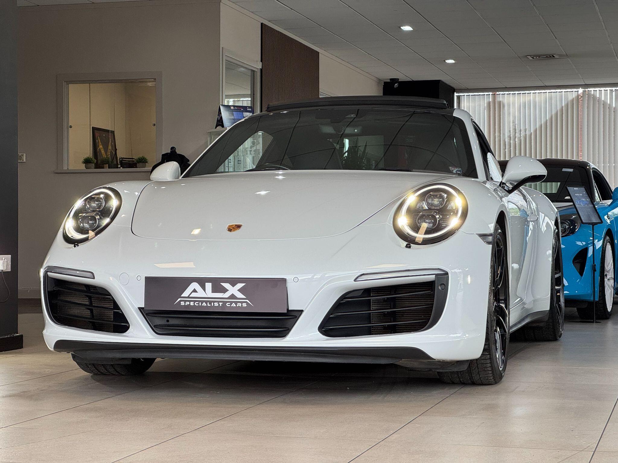 Porsche 911 - Image 8