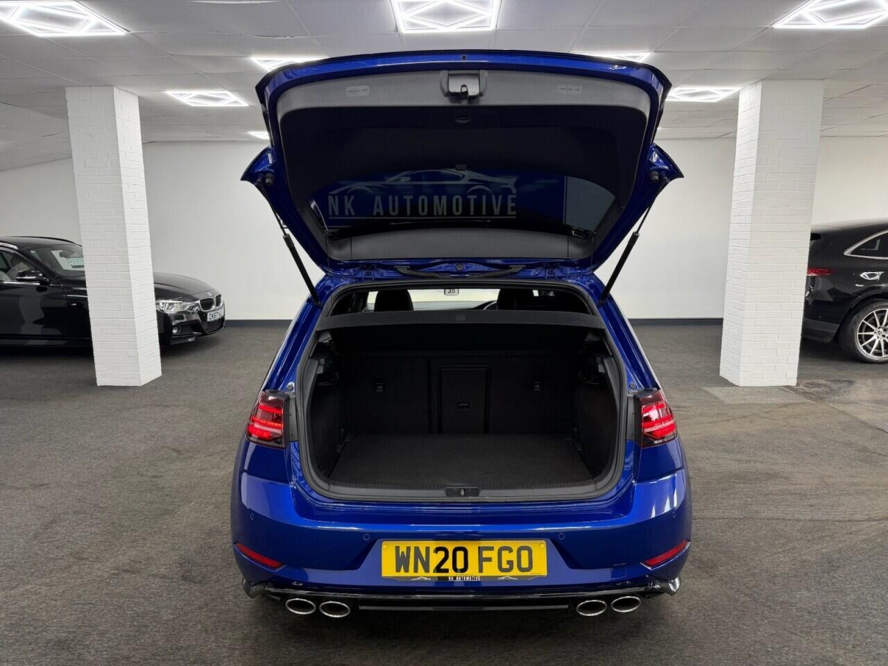 Volkswagen Golf - Image 18