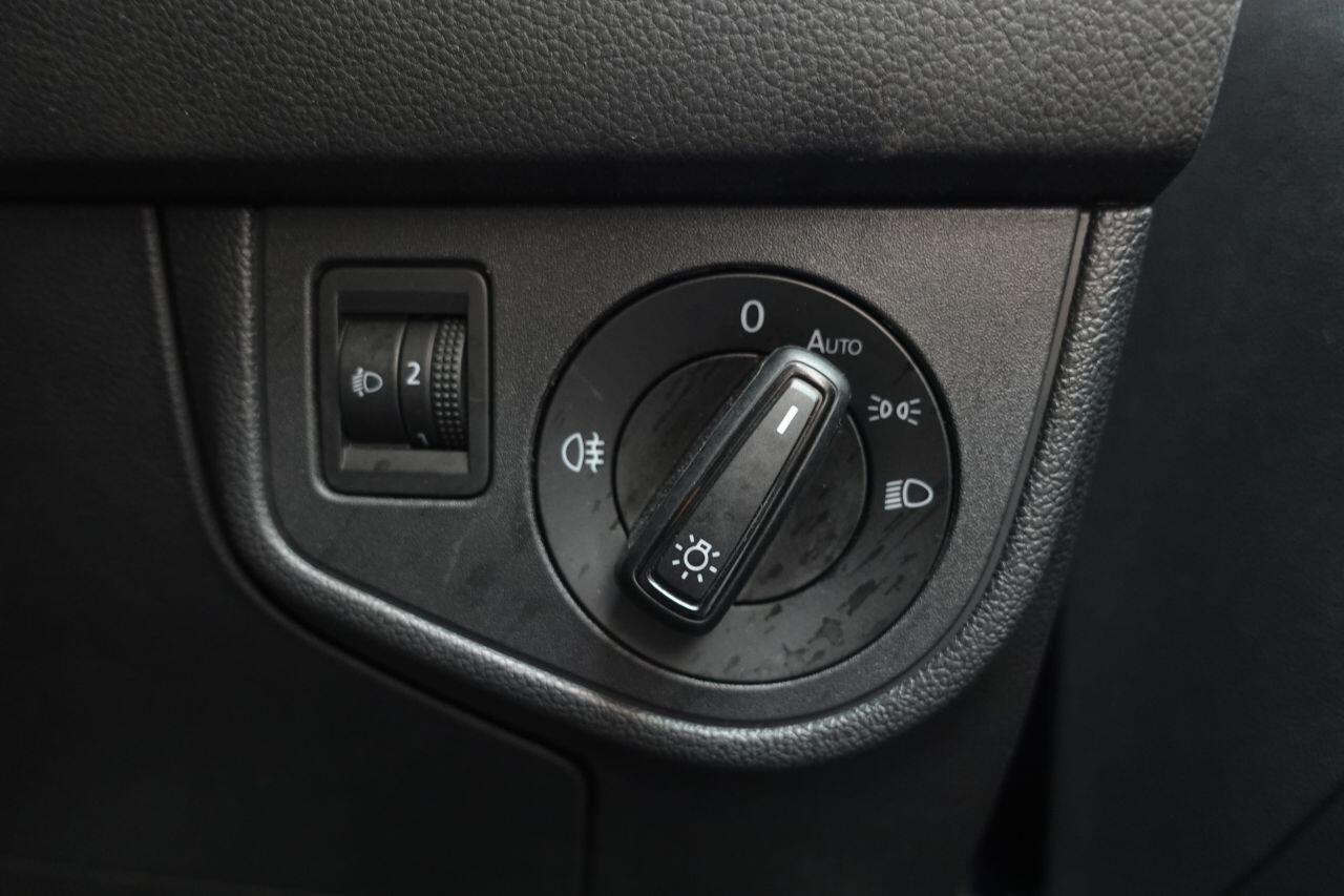 Volkswagen Polo - Image 41