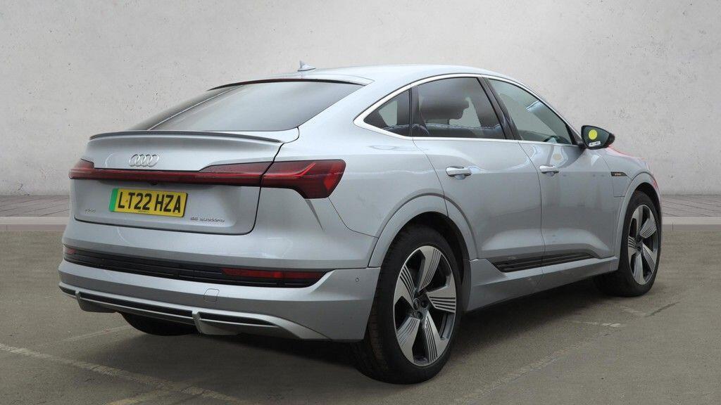 Audi E-Tron - Image 8