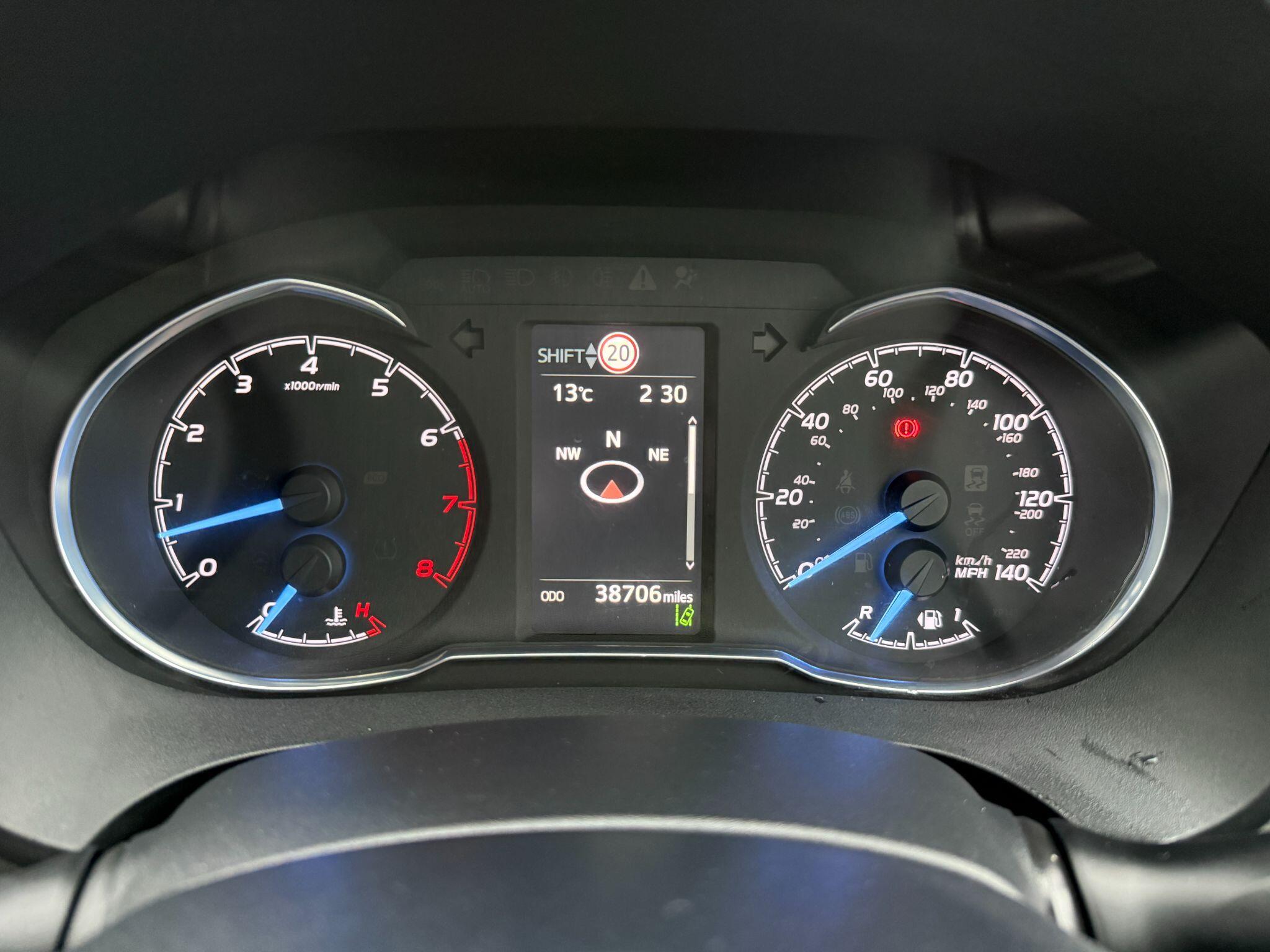 Toyota Yaris - Image 36