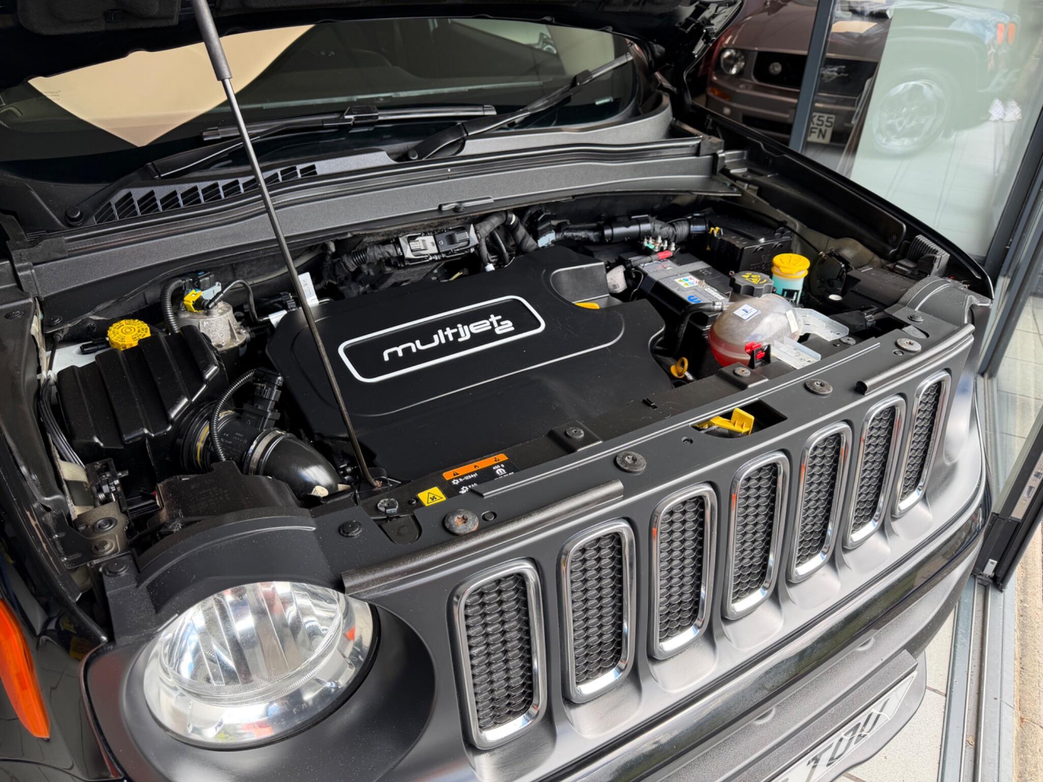 Jeep Renegade - Image 24