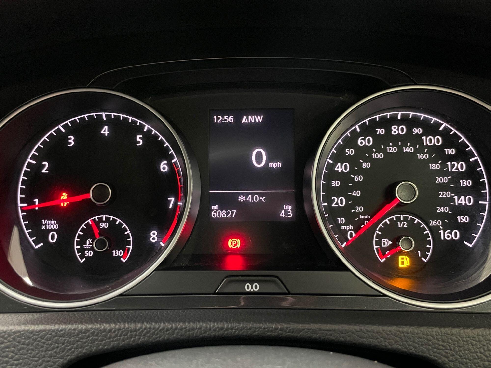 Volkswagen Golf - Image 38