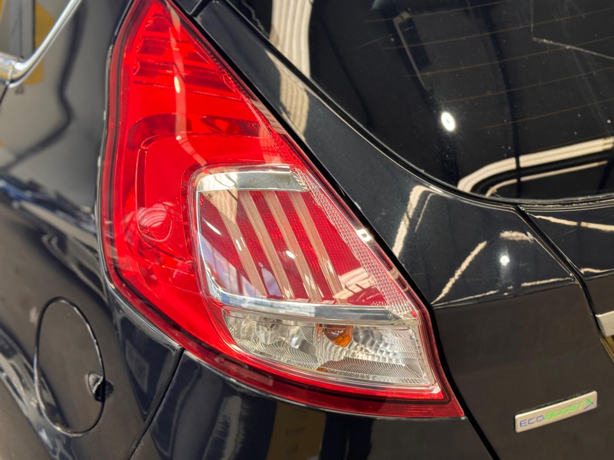 Ford Fiesta - Image 9