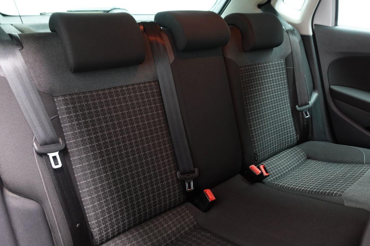 Volkswagen Polo - Image 17