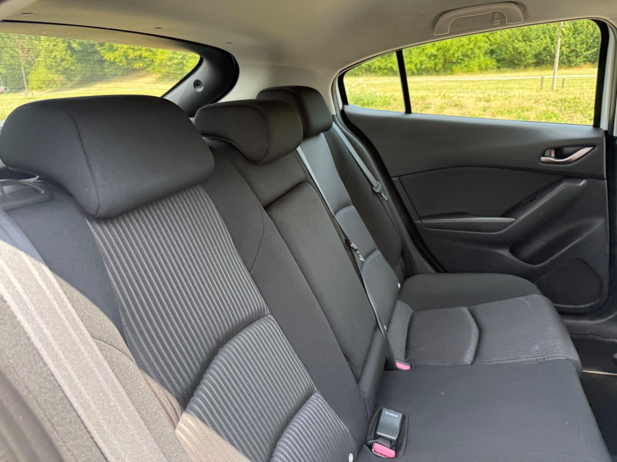 Mazda MAZDA3 - Image 20