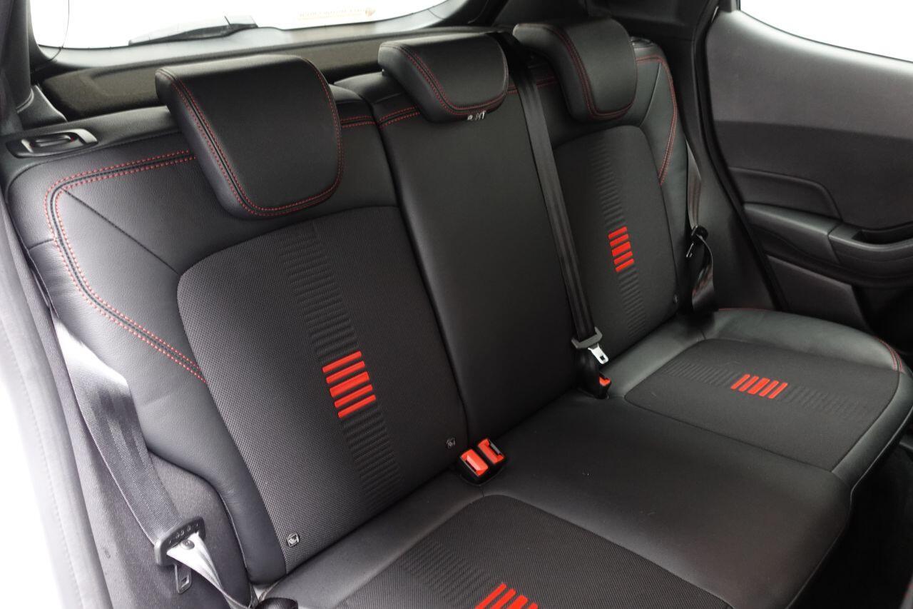 Ford Fiesta - Image 15