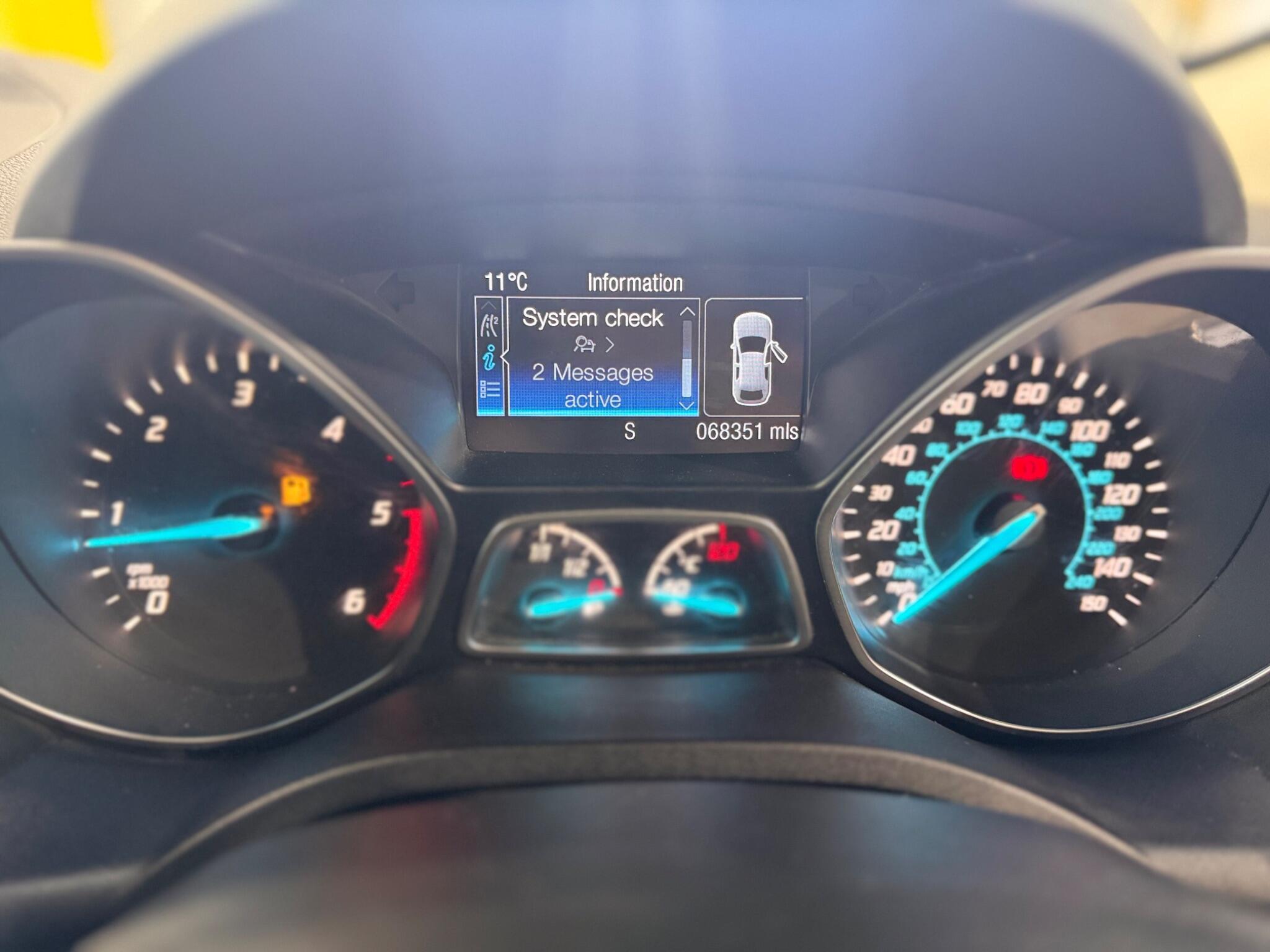 Ford Kuga - Image 25