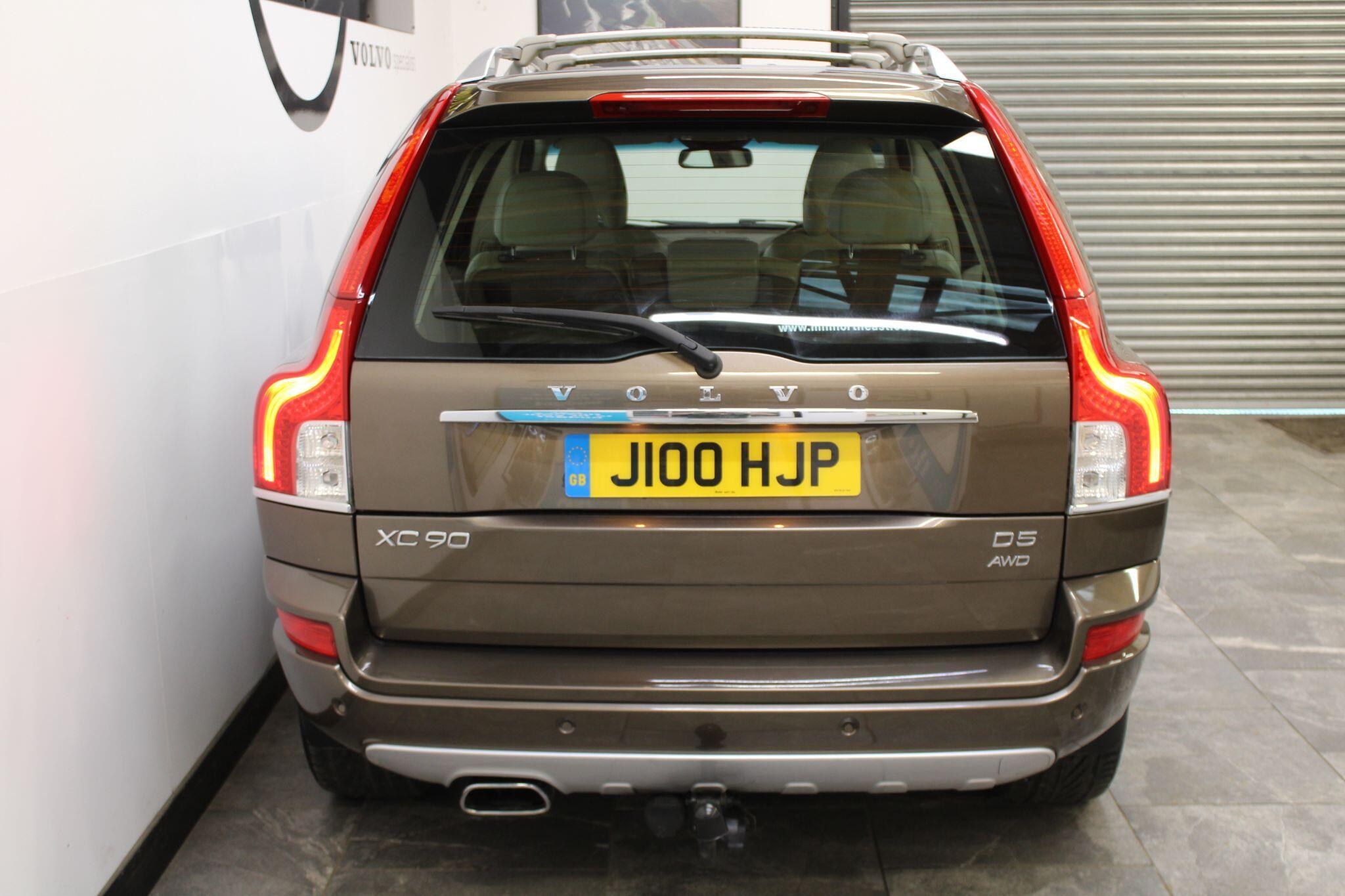Volvo XC90 - Image 14