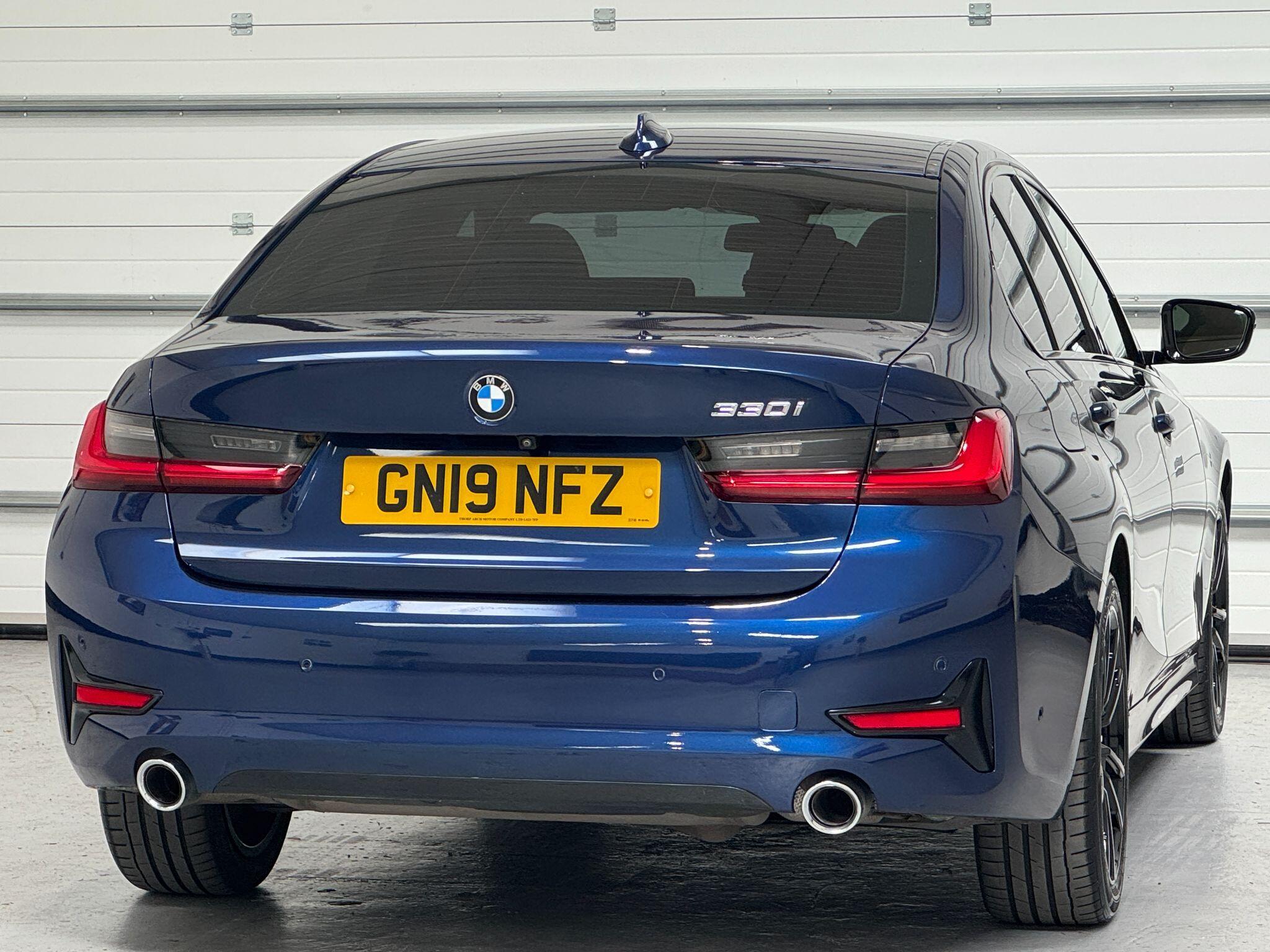 BMW 3 Series - Image 12