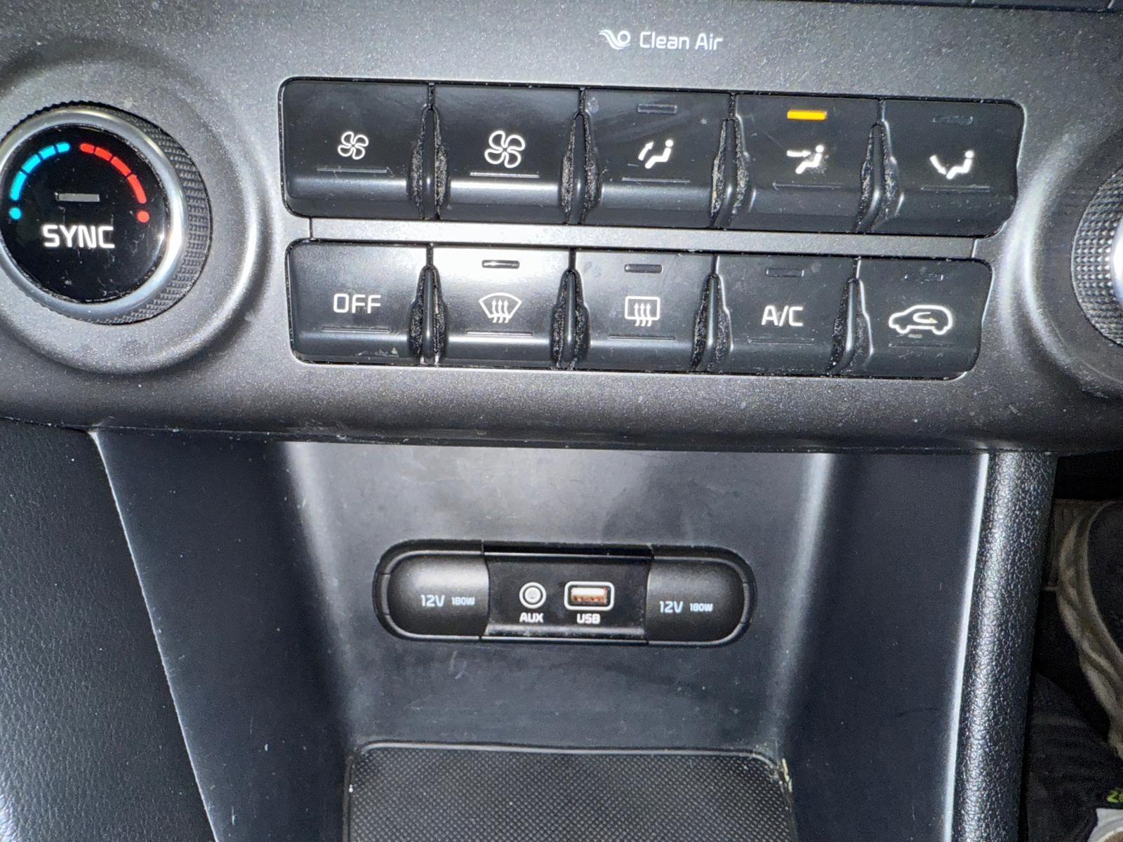 Kia Sportage - Image 28