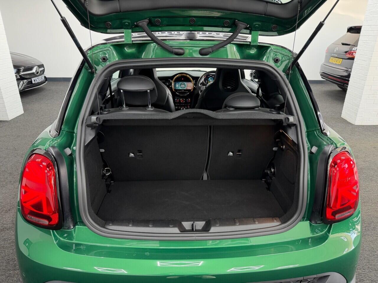 MINI Hatch - Image 20