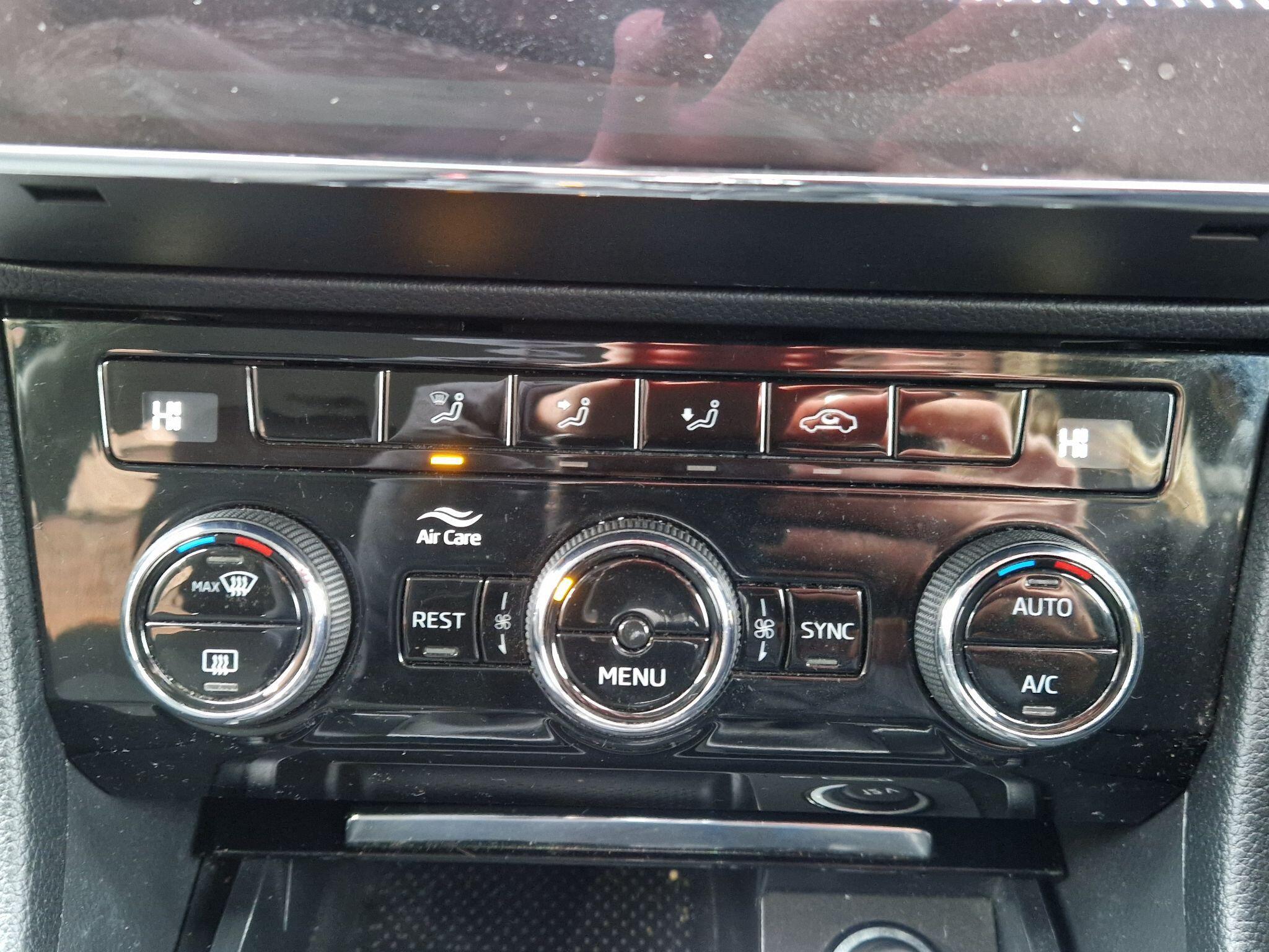 Skoda Superb - Image 50