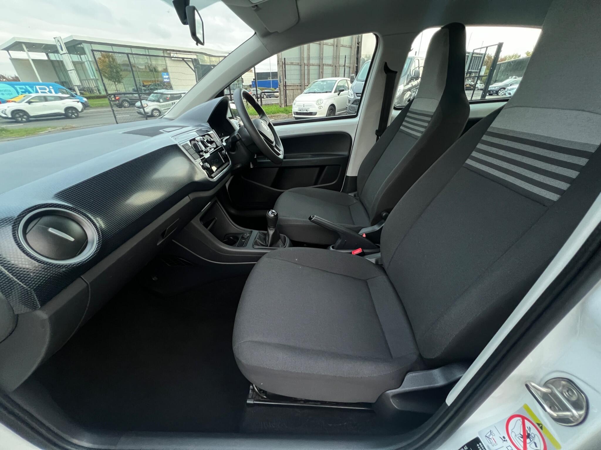Volkswagen up! - Image 11