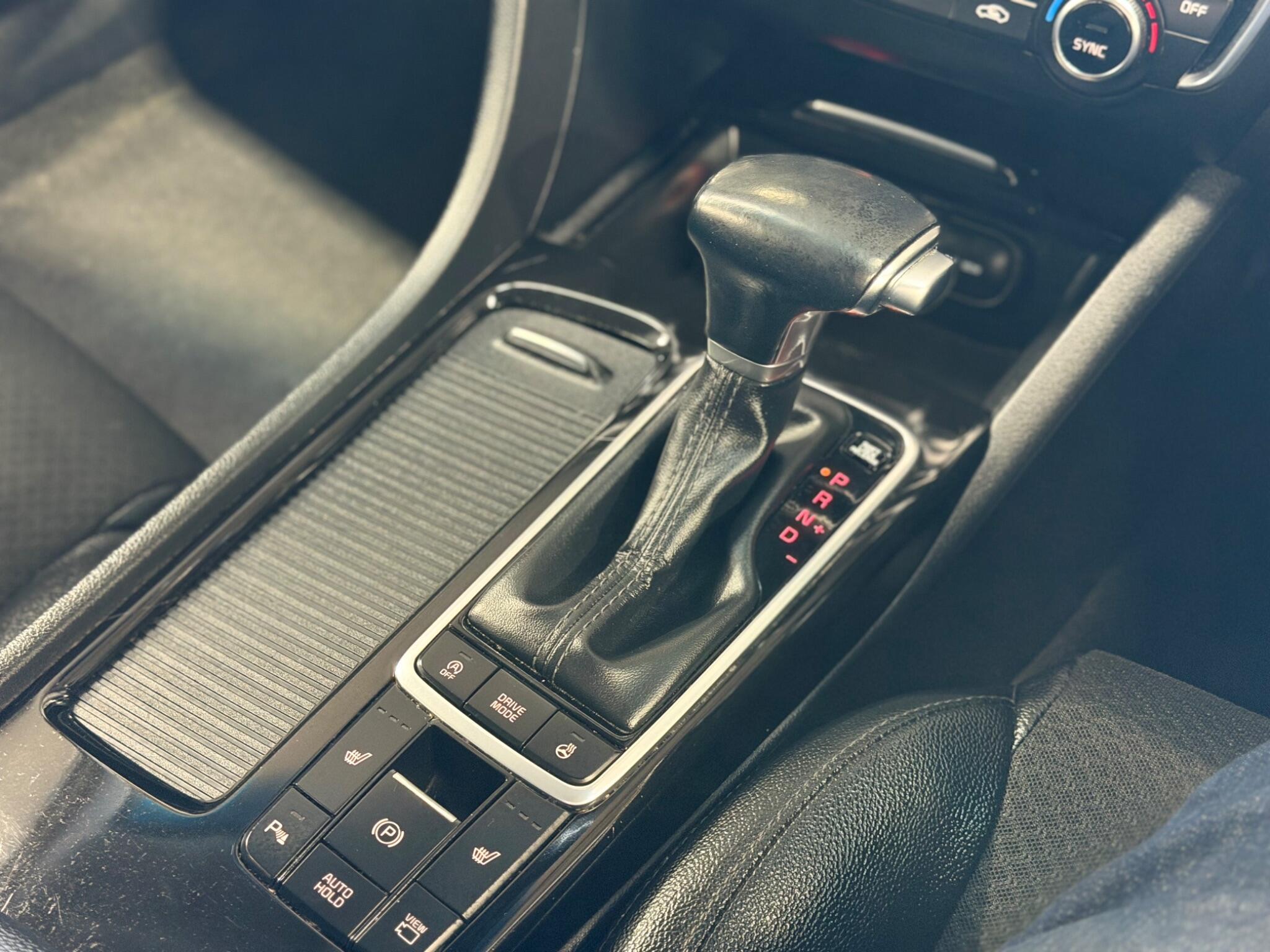 Kia Optima - Image 37