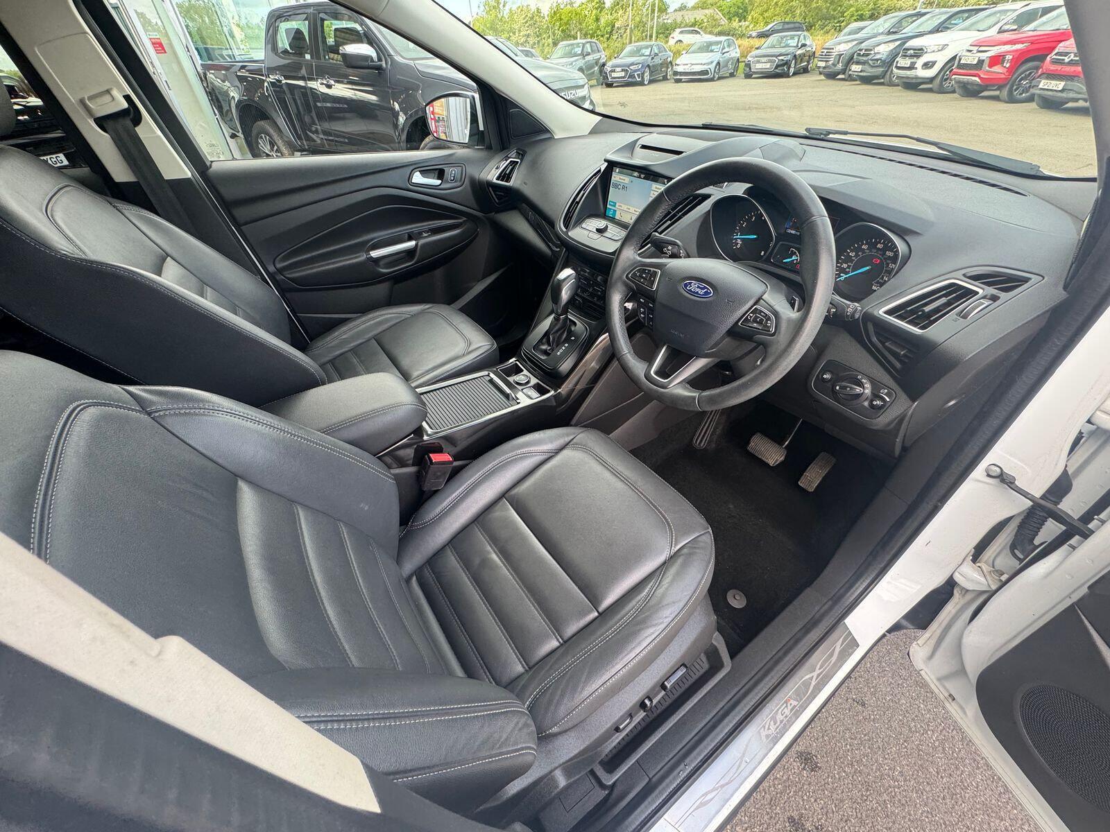 Ford Kuga - Image 3