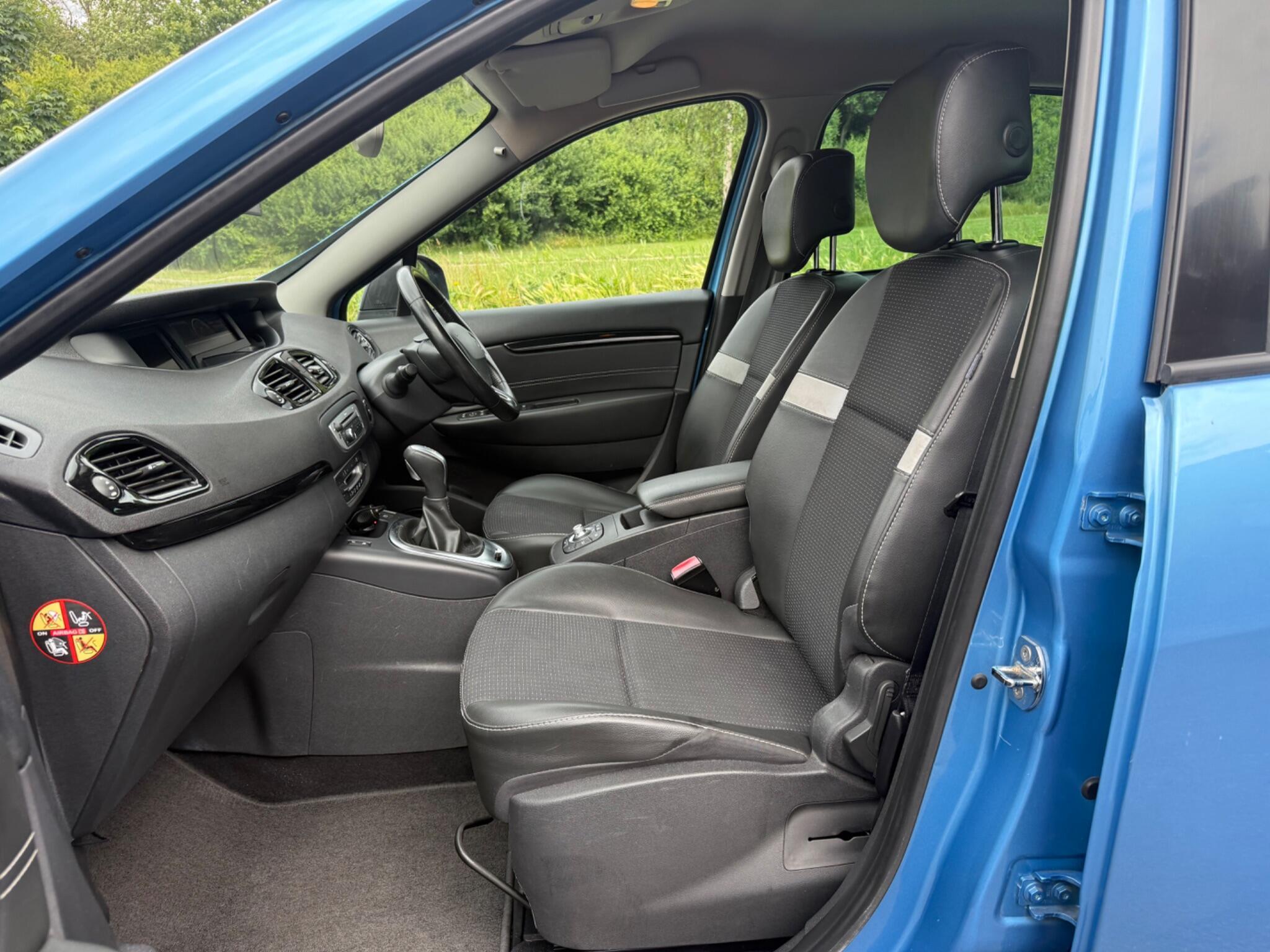 Renault Scenic - Image 10