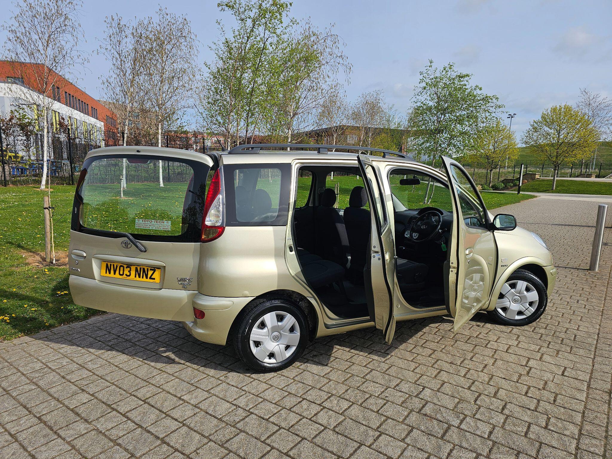 Toyota Yaris Verso - Image 2