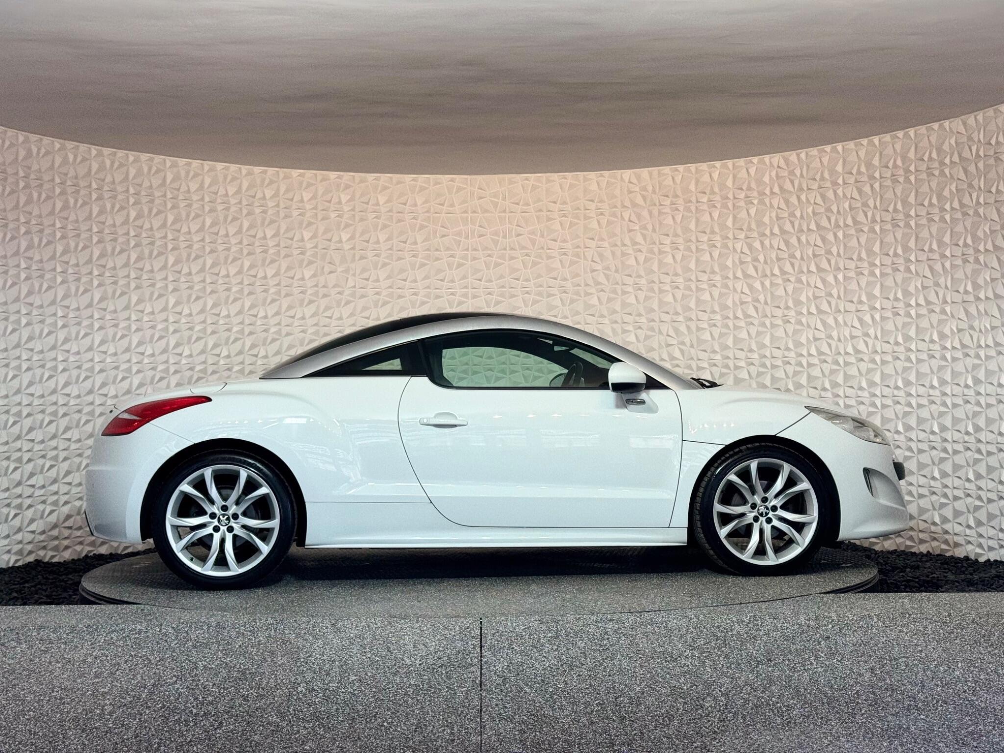 Peugeot RCZ - Image 8
