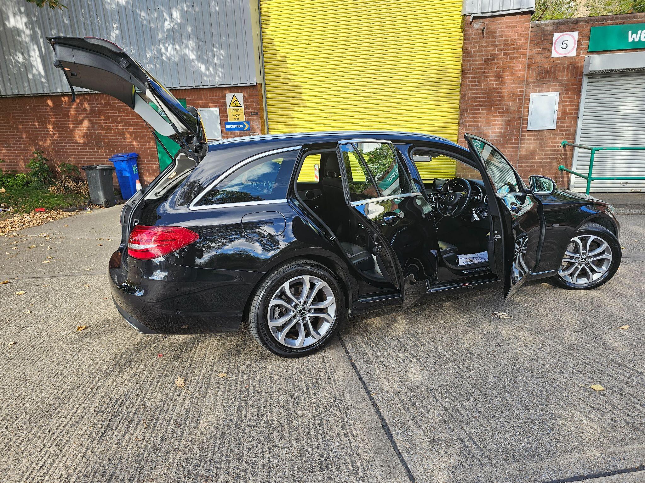 Mercedes C Class - Image 8
