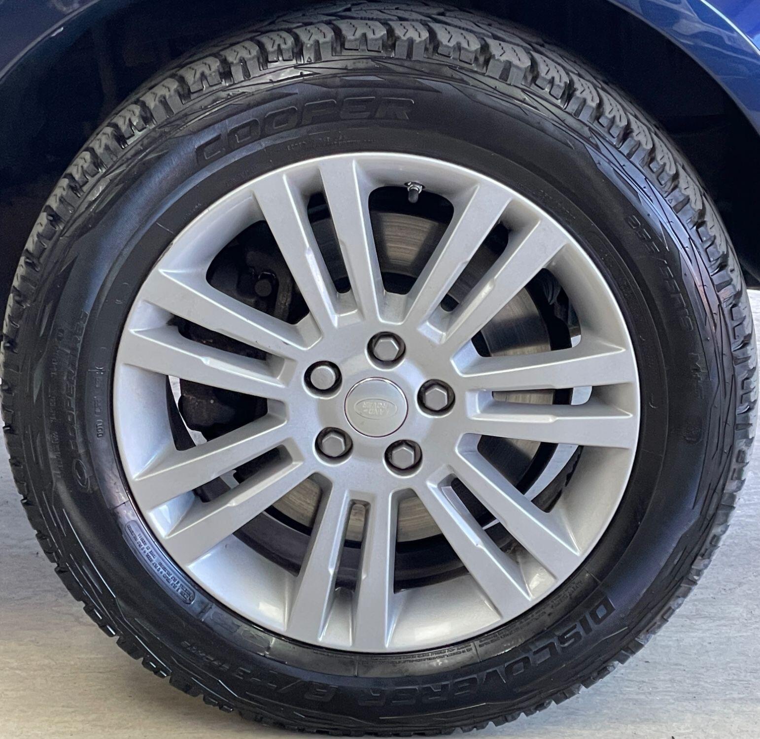 Land Rover DISCOVERY 4 - Image 15