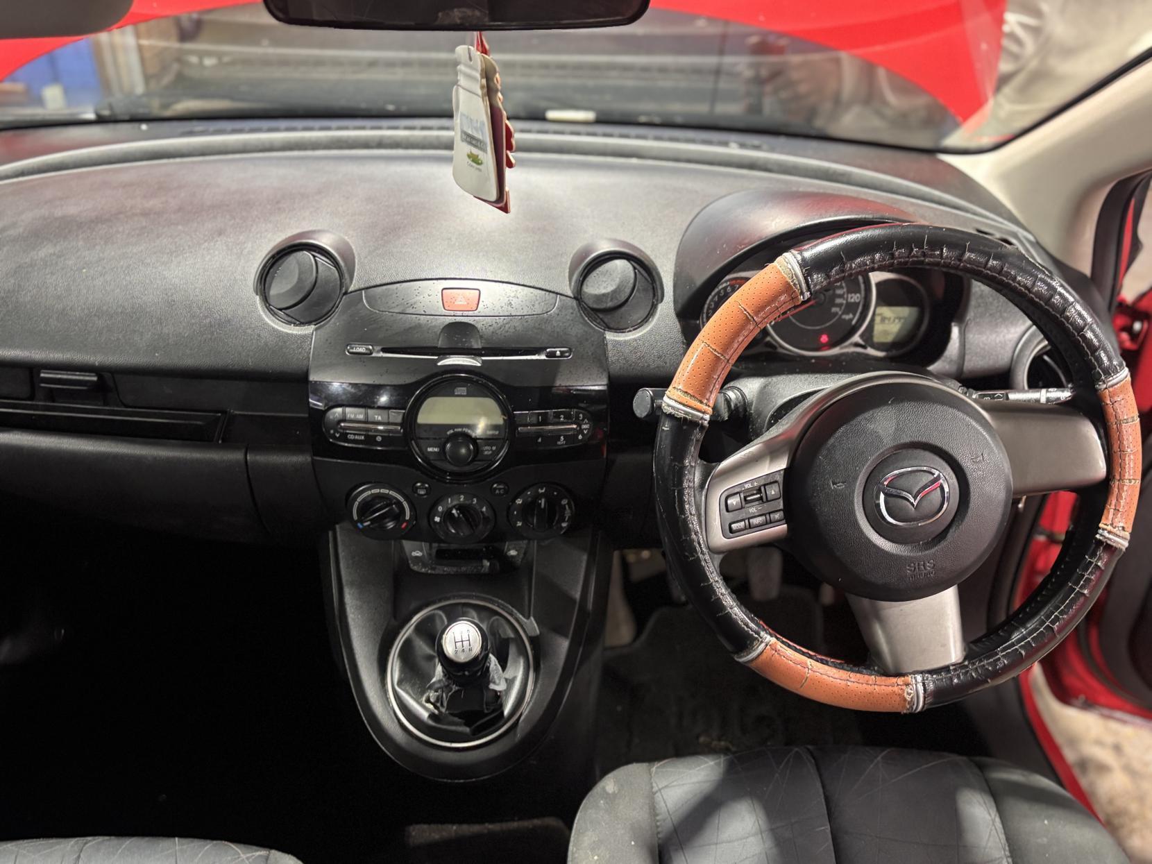 Mazda MAZDA2 - Image 18